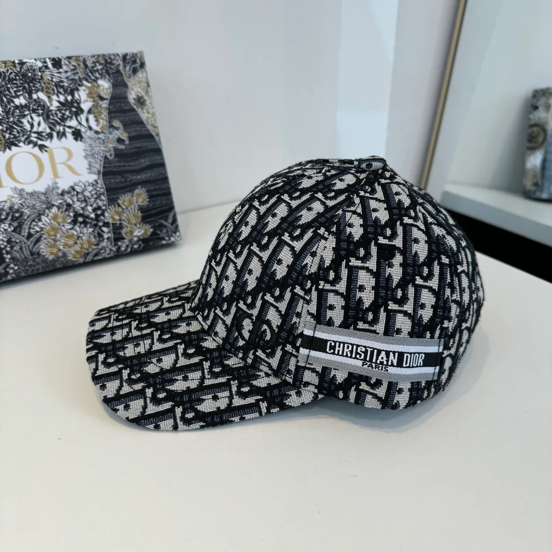 Головные Уборы Christian Dior 13170956
