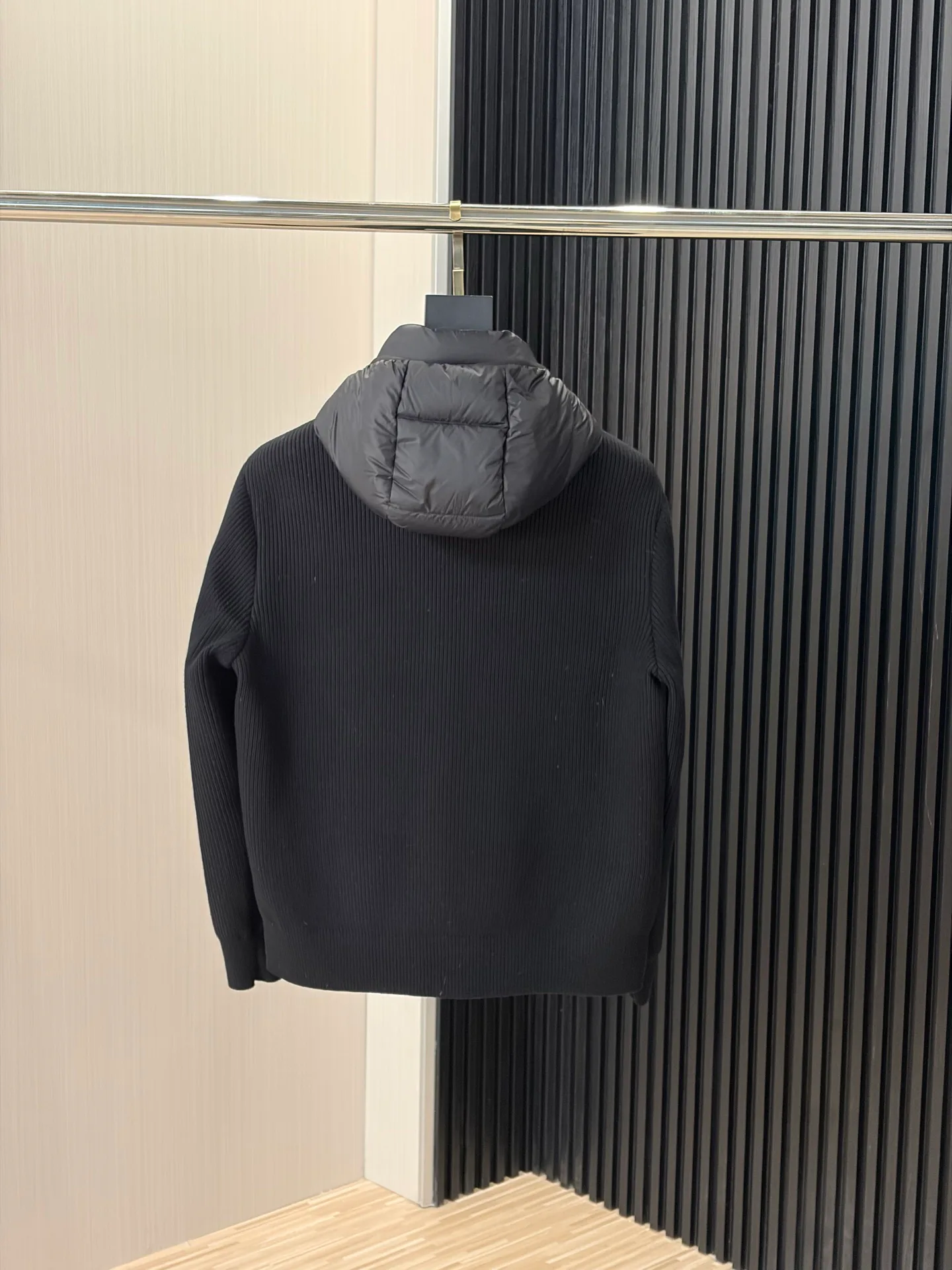 Куртки И Пуховики Женские Prada 18391743