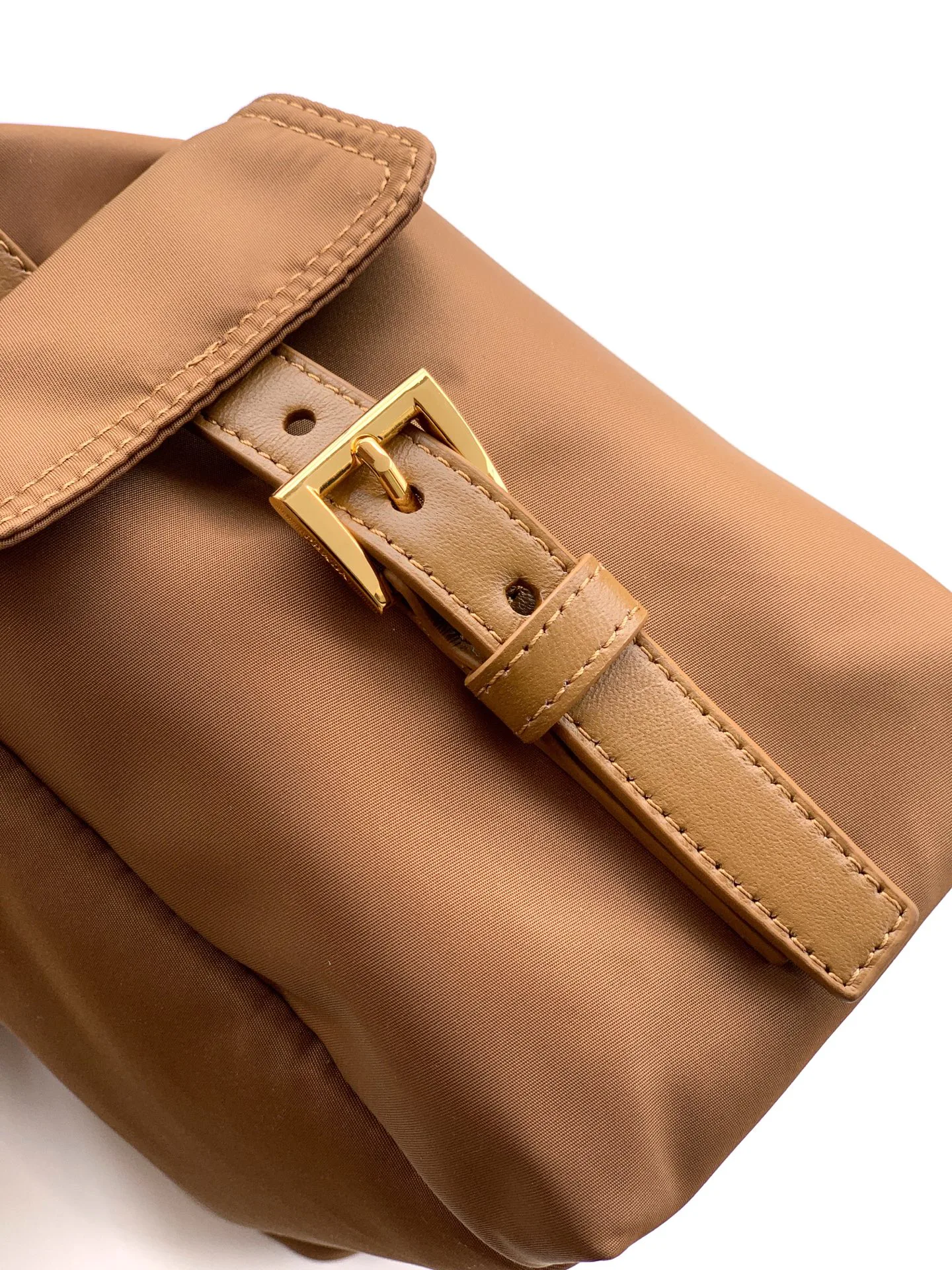 Классические Сумки Женские Prada 13368494