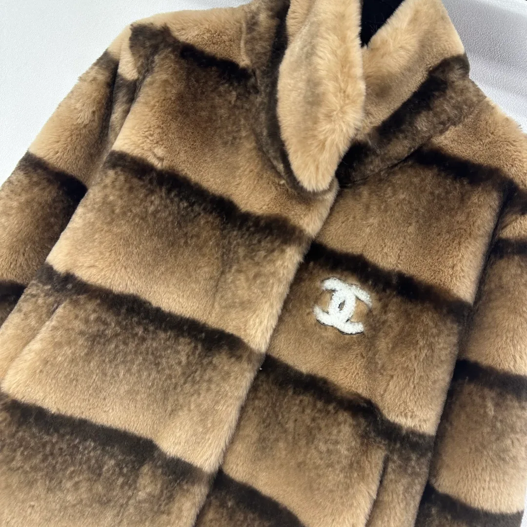 Шубы Женские Chanel 550778