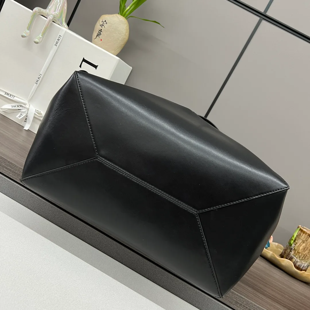 Классические Сумки Женские Loewe 11513621