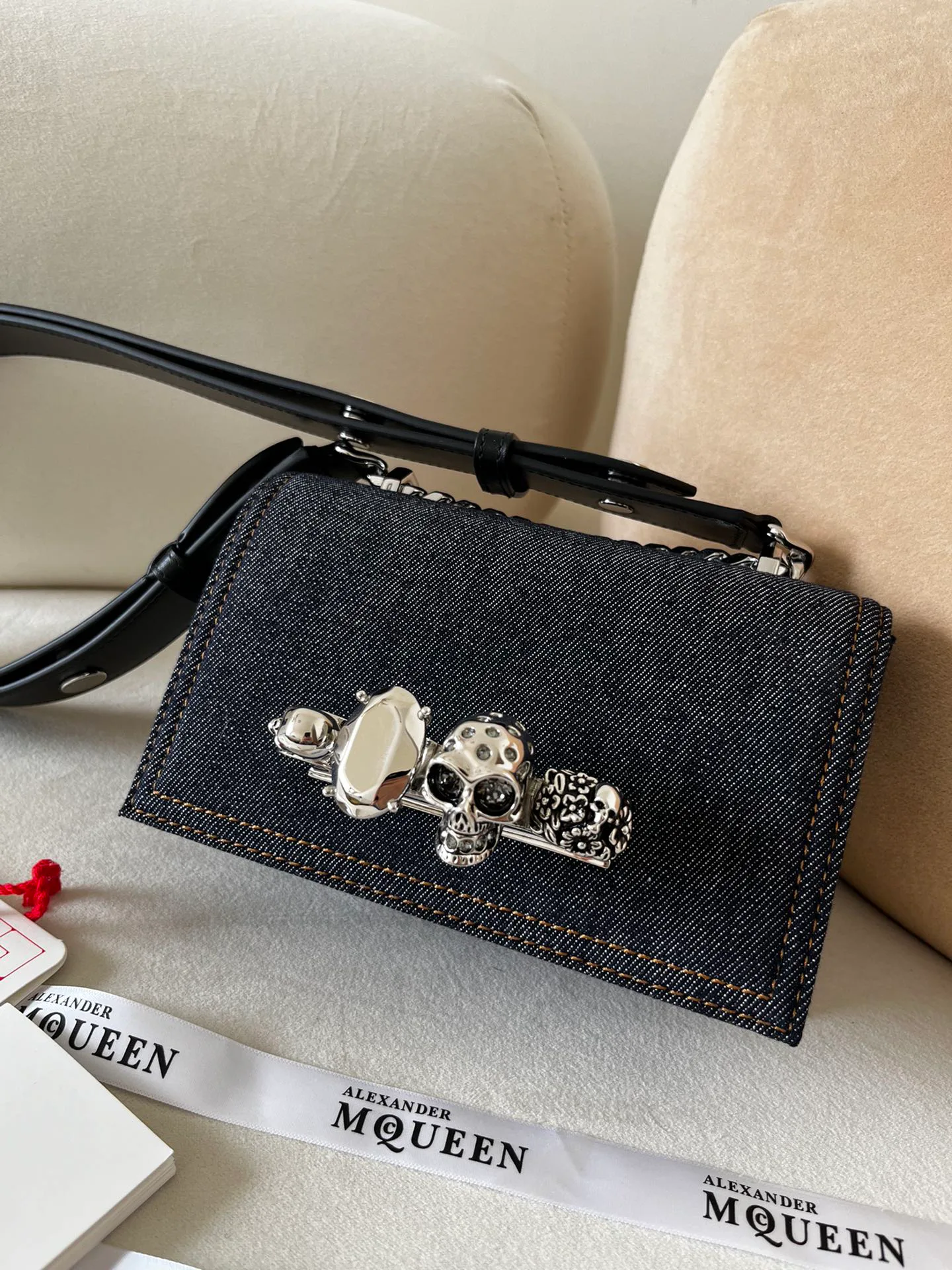 Сумки На Ремне Женские Alexander Mcqueen 11472488