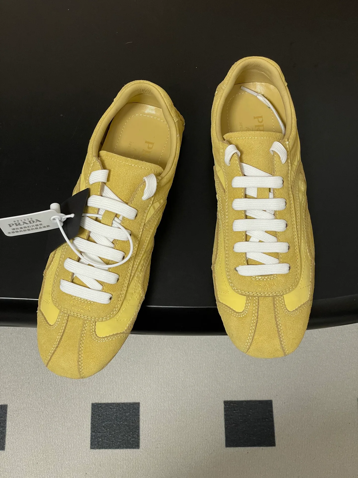 Кроссовки Женские Prada 12810930