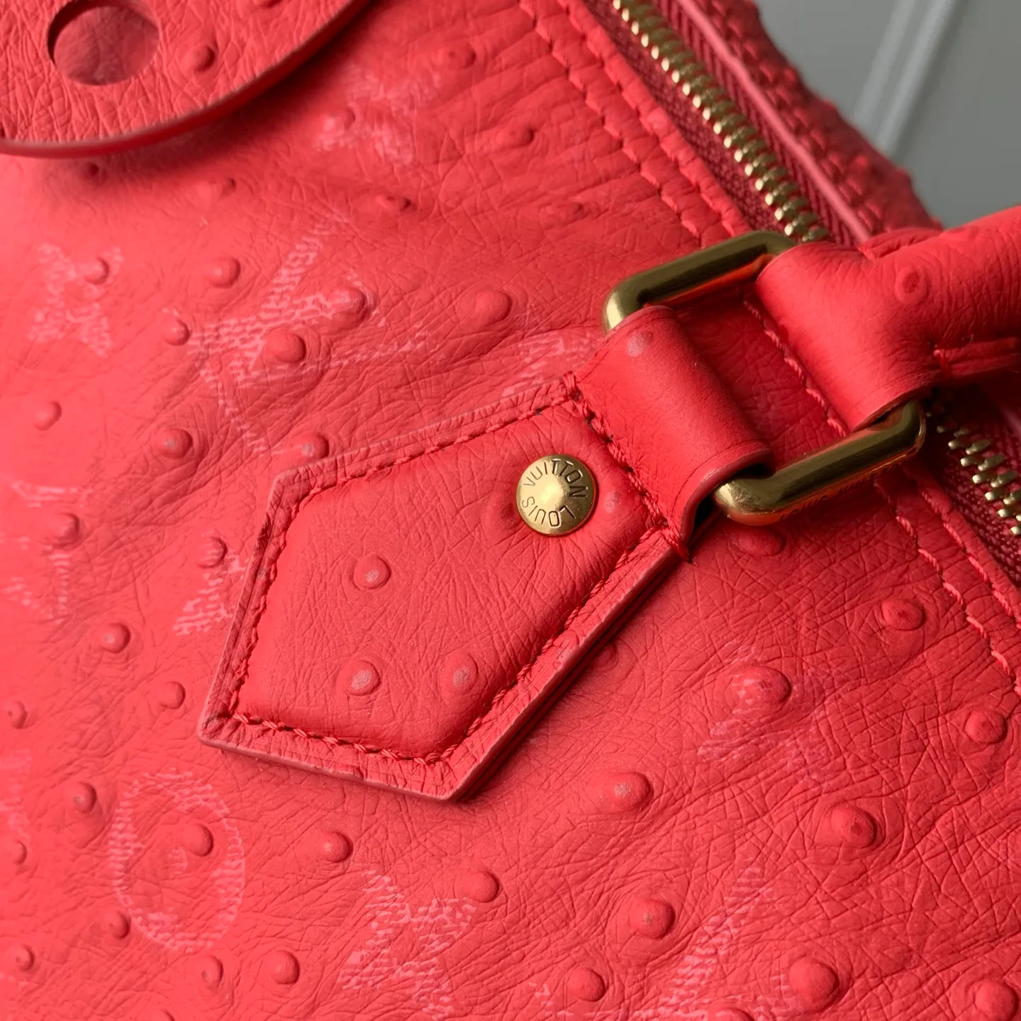 Классические Сумки Женские Louis Vuitton 18147439