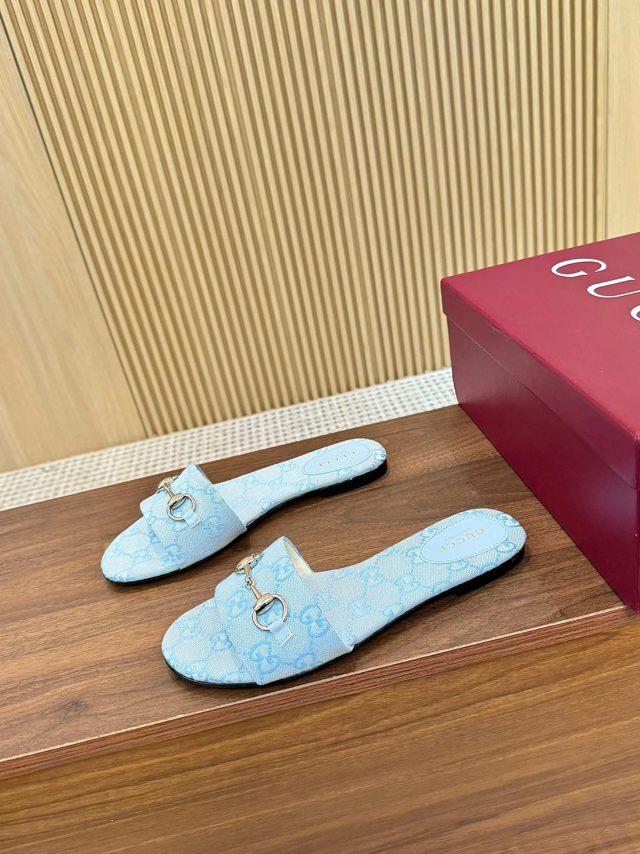 Сандалии Женские Gucci 11529294