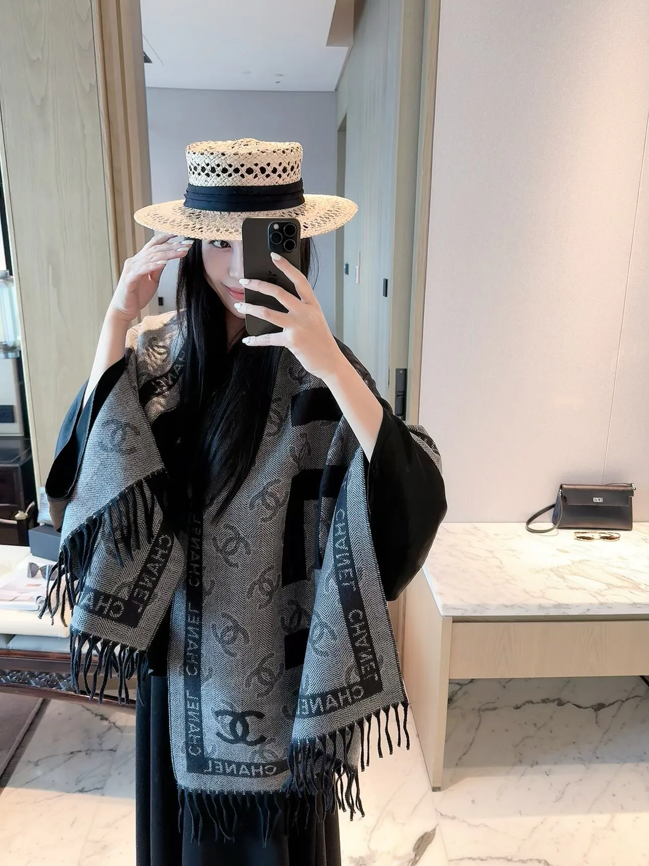 Шарфы Chanel 18322556