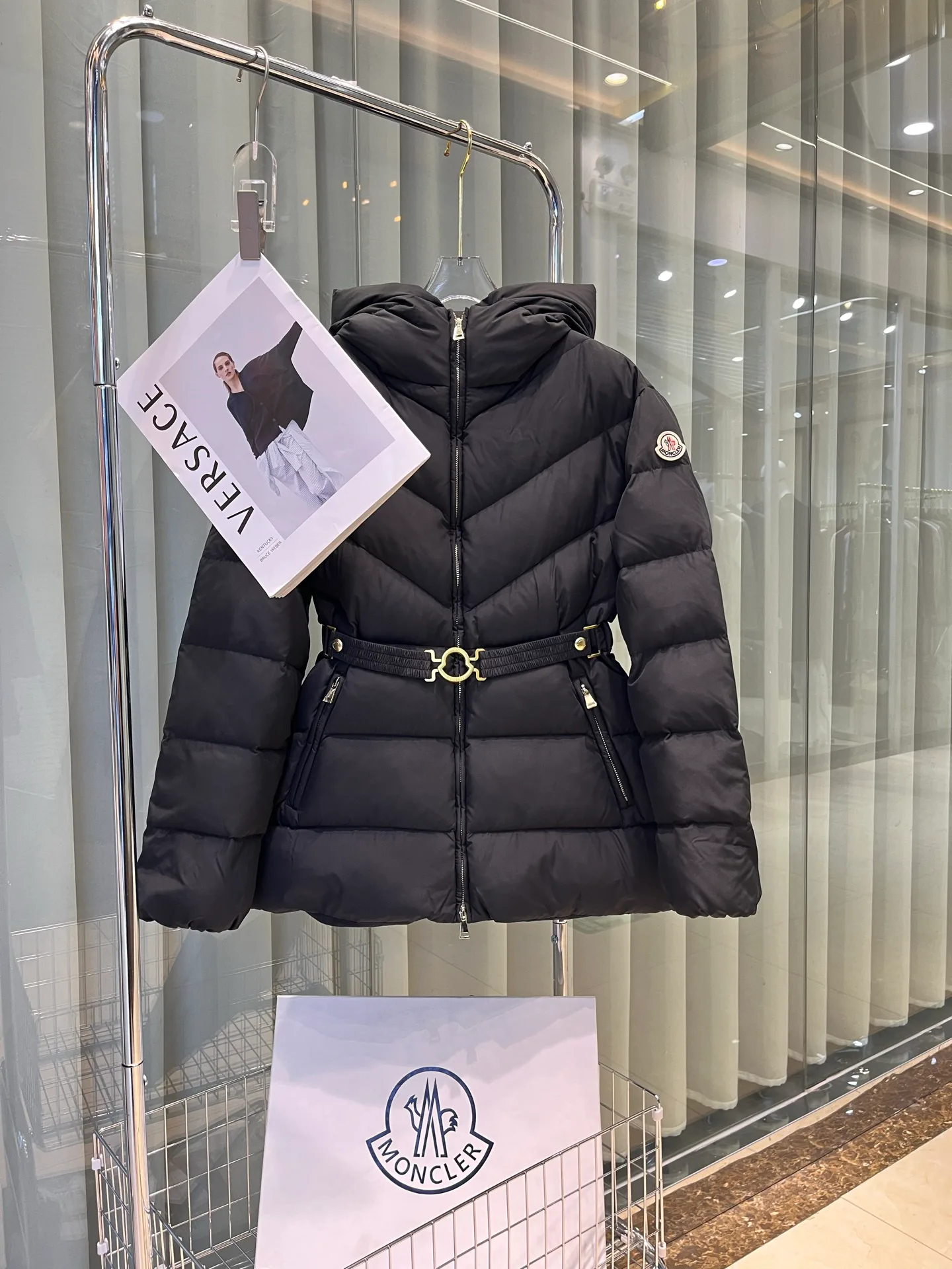 Пуховики Женские Moncler 106067