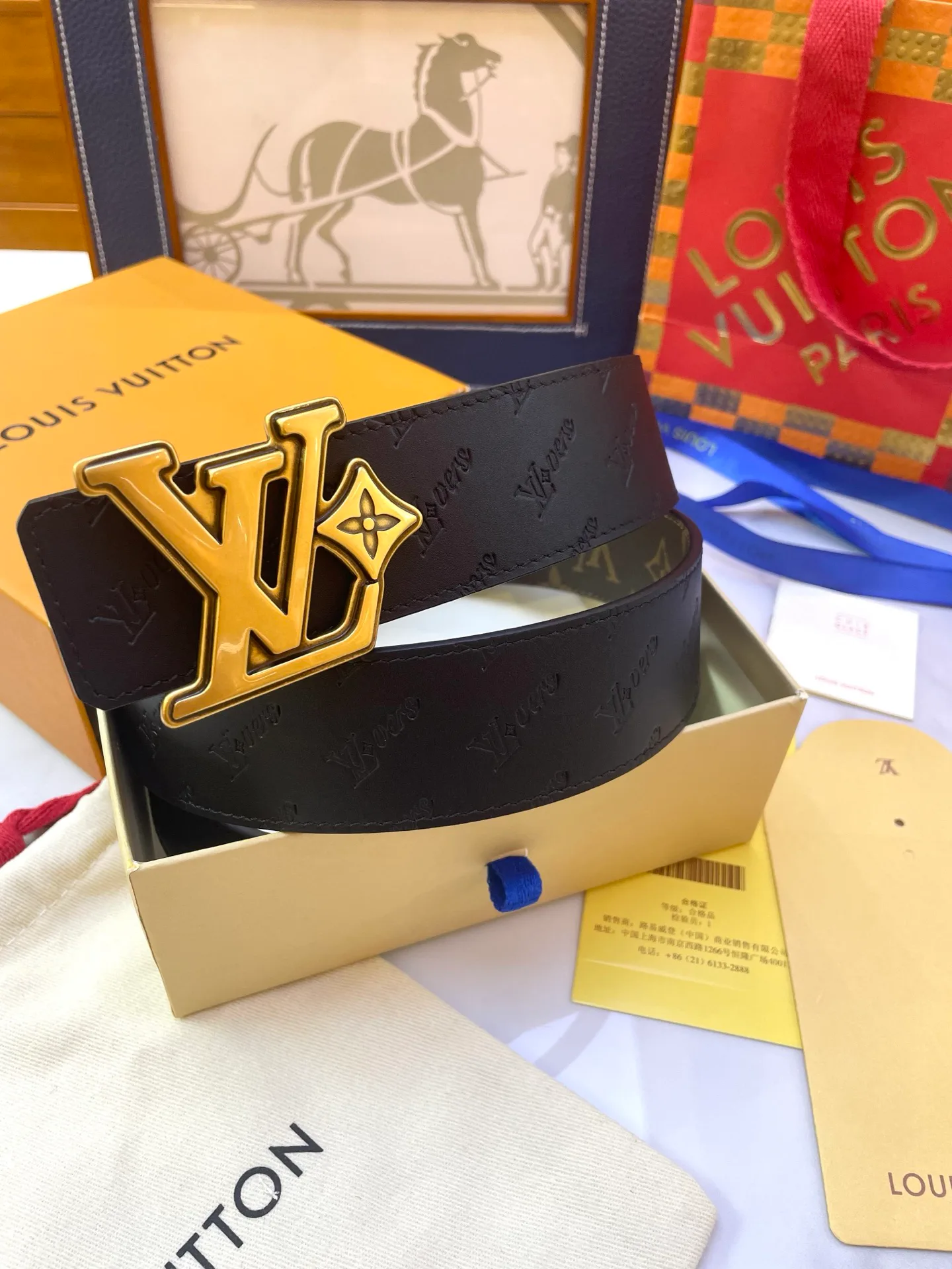 Ремни Louis Vuitton 10010348