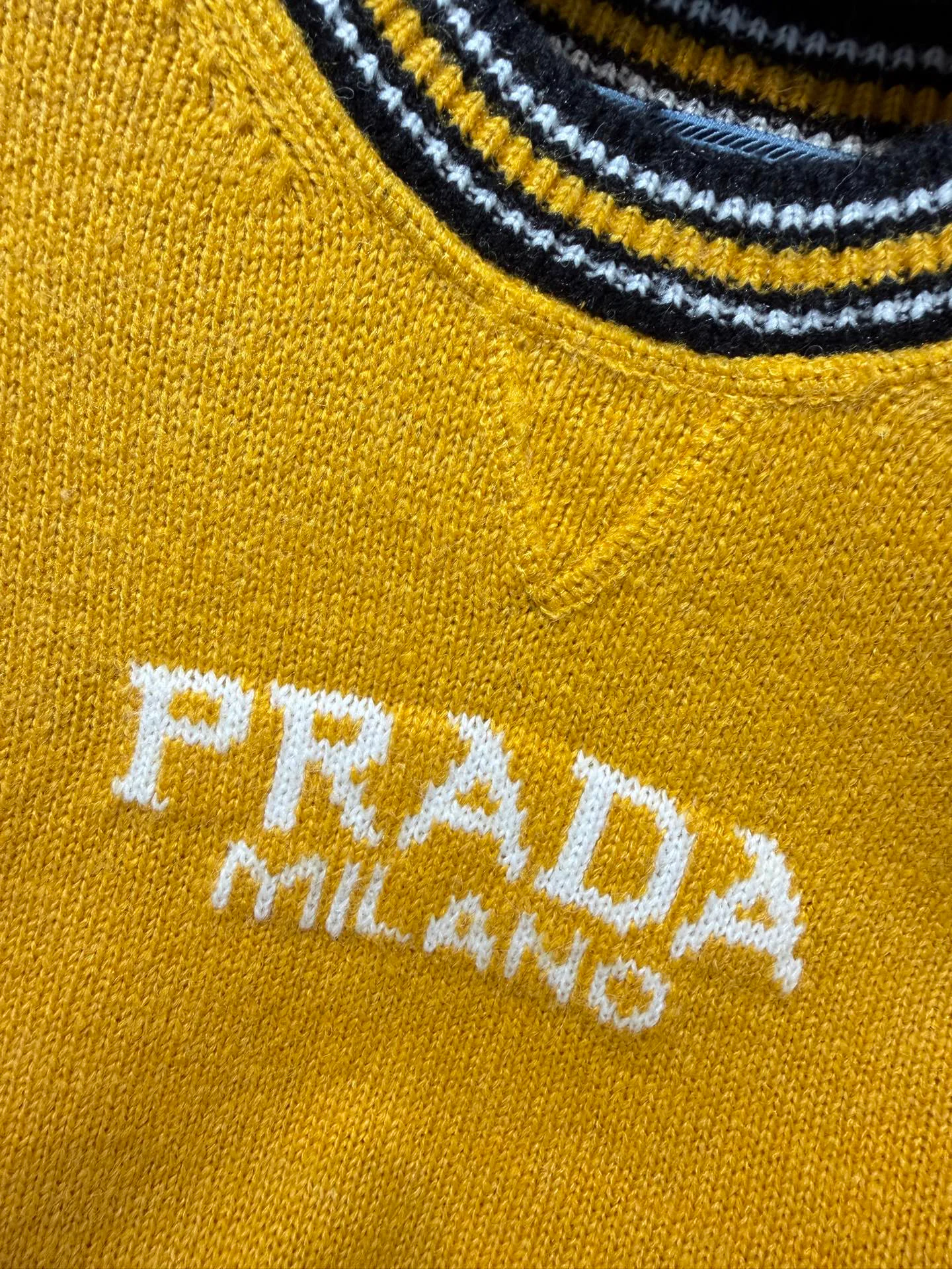 Футболки Женские Prada 11505110
