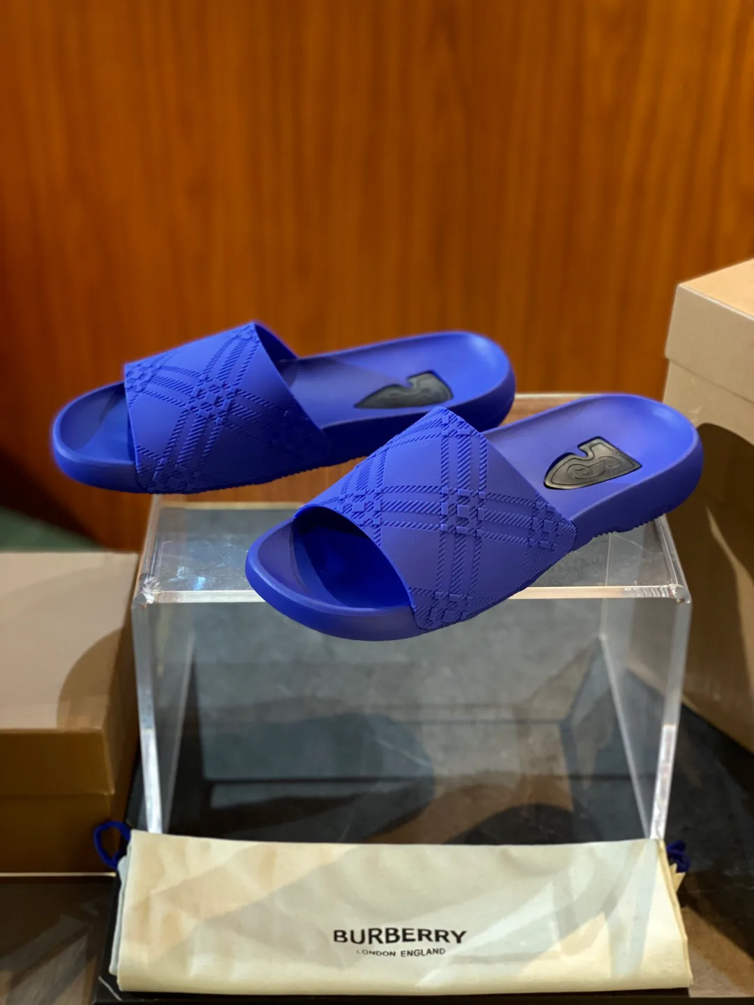 Шлепанцы Мужские Burberry 11250383