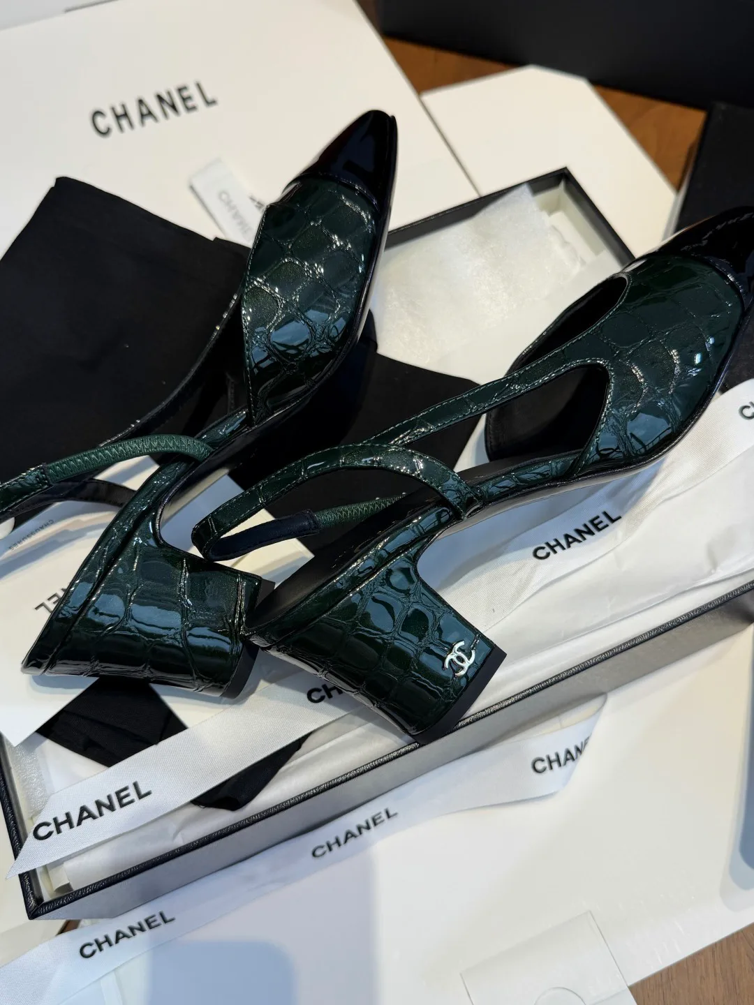 Туфли Женские Chanel 18468893