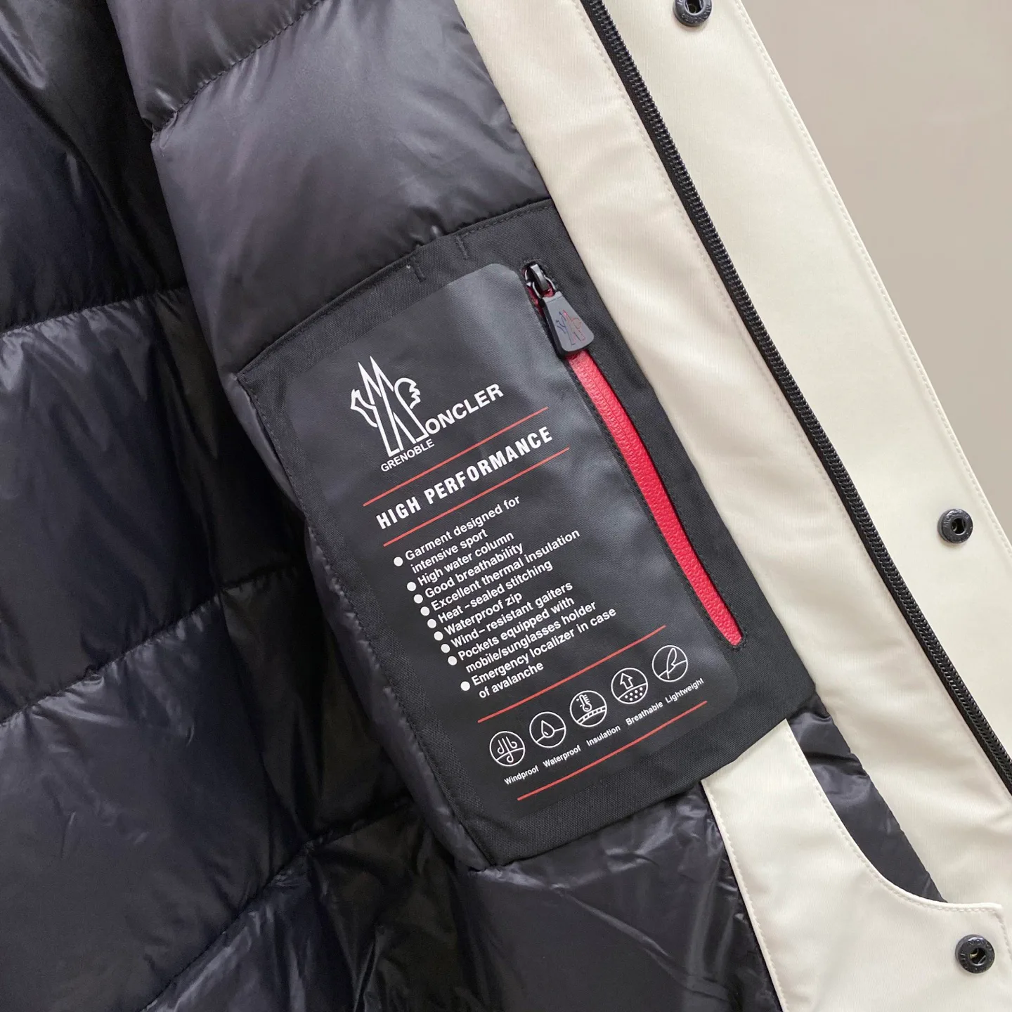 Куртки И Пуховики Женские Moncler 18236882