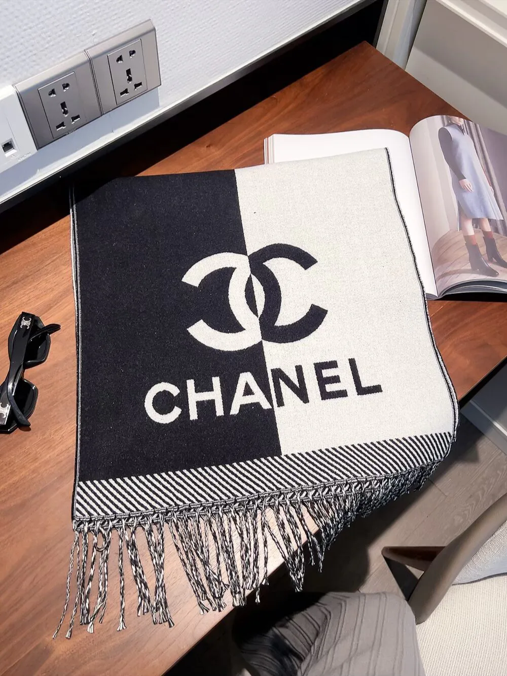 Шарфы Chanel 18002969