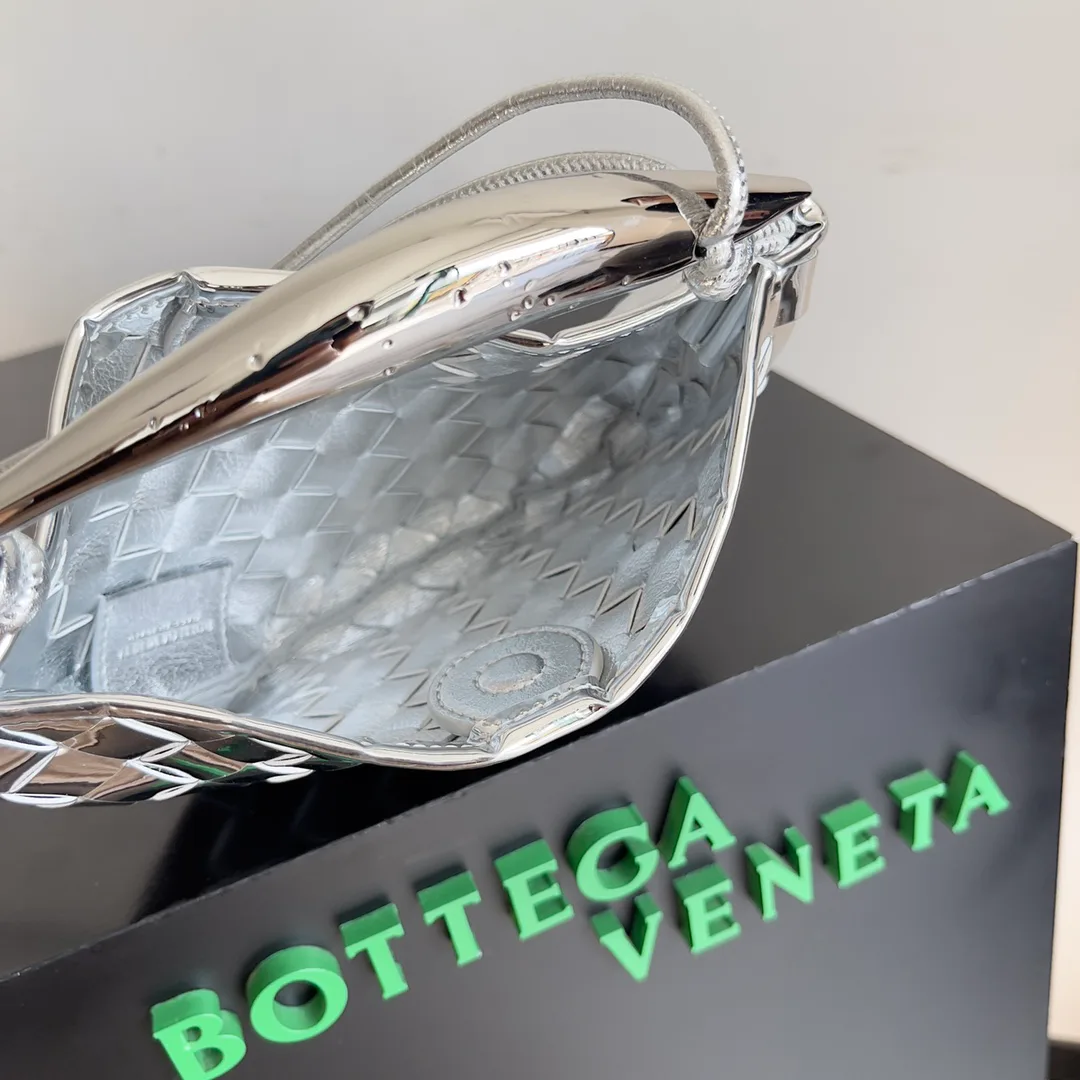 Сумки На Ремне Женские Bottega Veneta 12788308