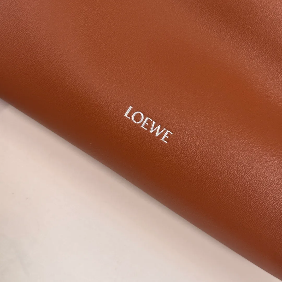 Клатчи Женские Loewe 15222353