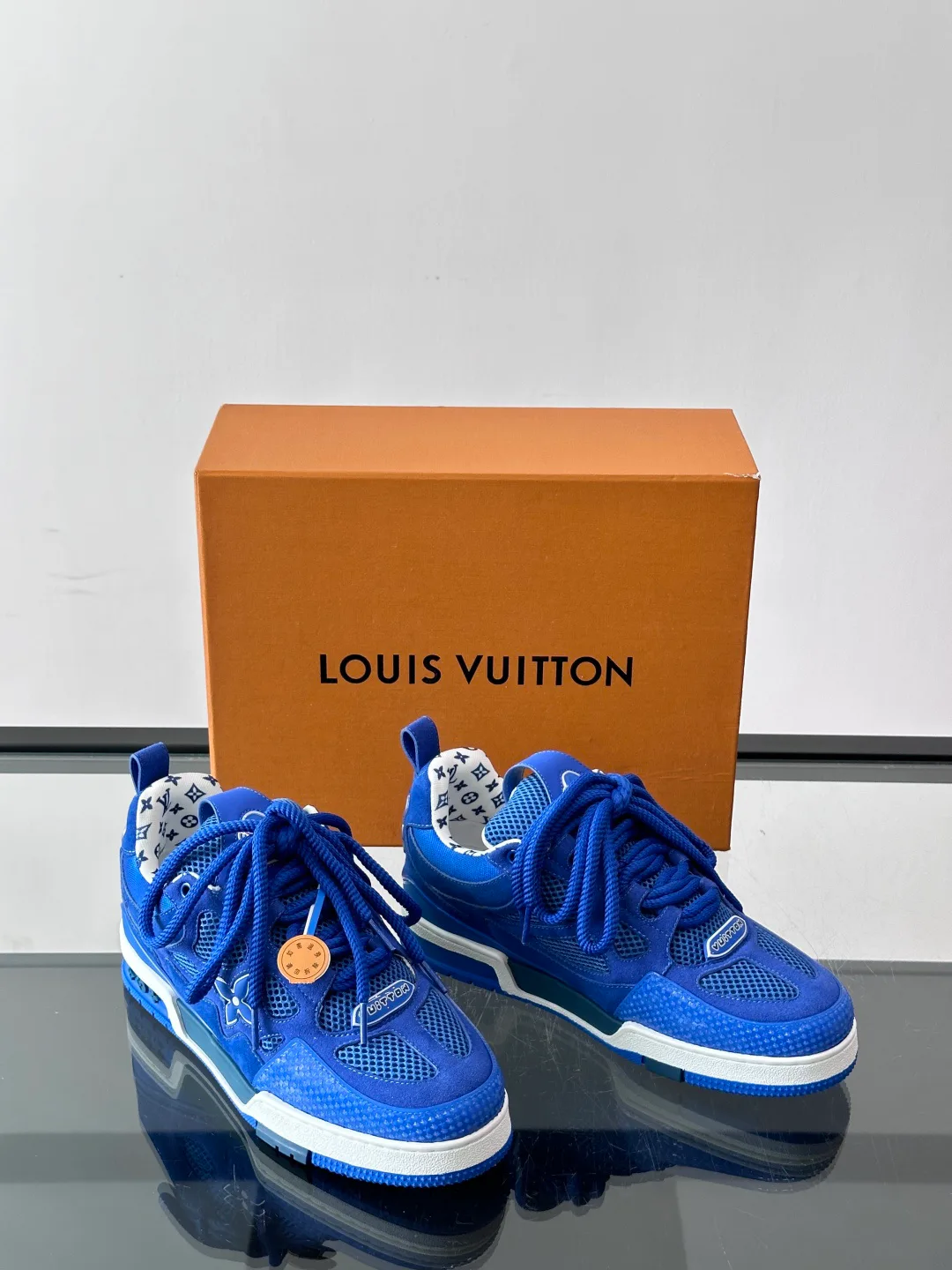 Кроссовки Женские Louis Vuitton 17588547