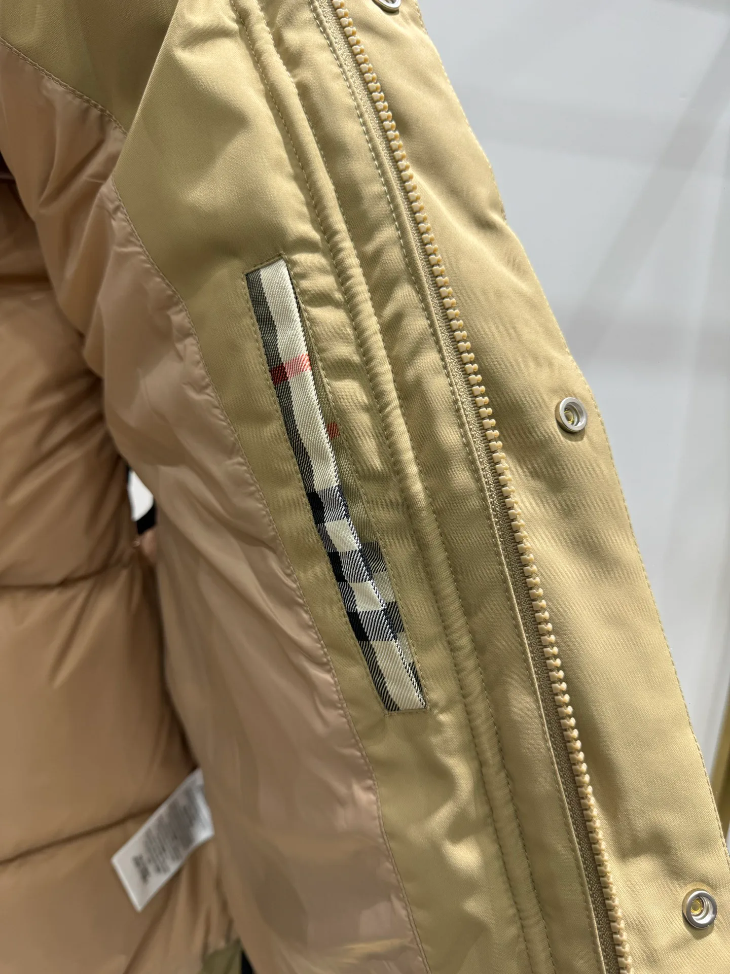 Жилеты Женские Burberry 19325559