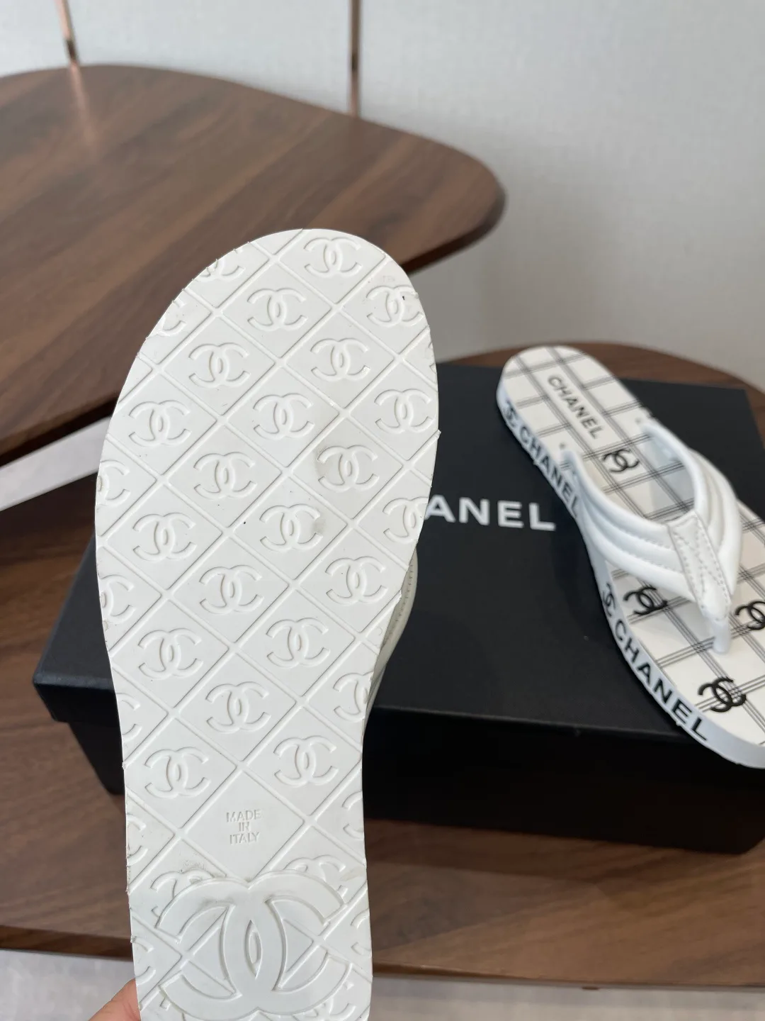 Шлепанцы Женские Chanel 11350606