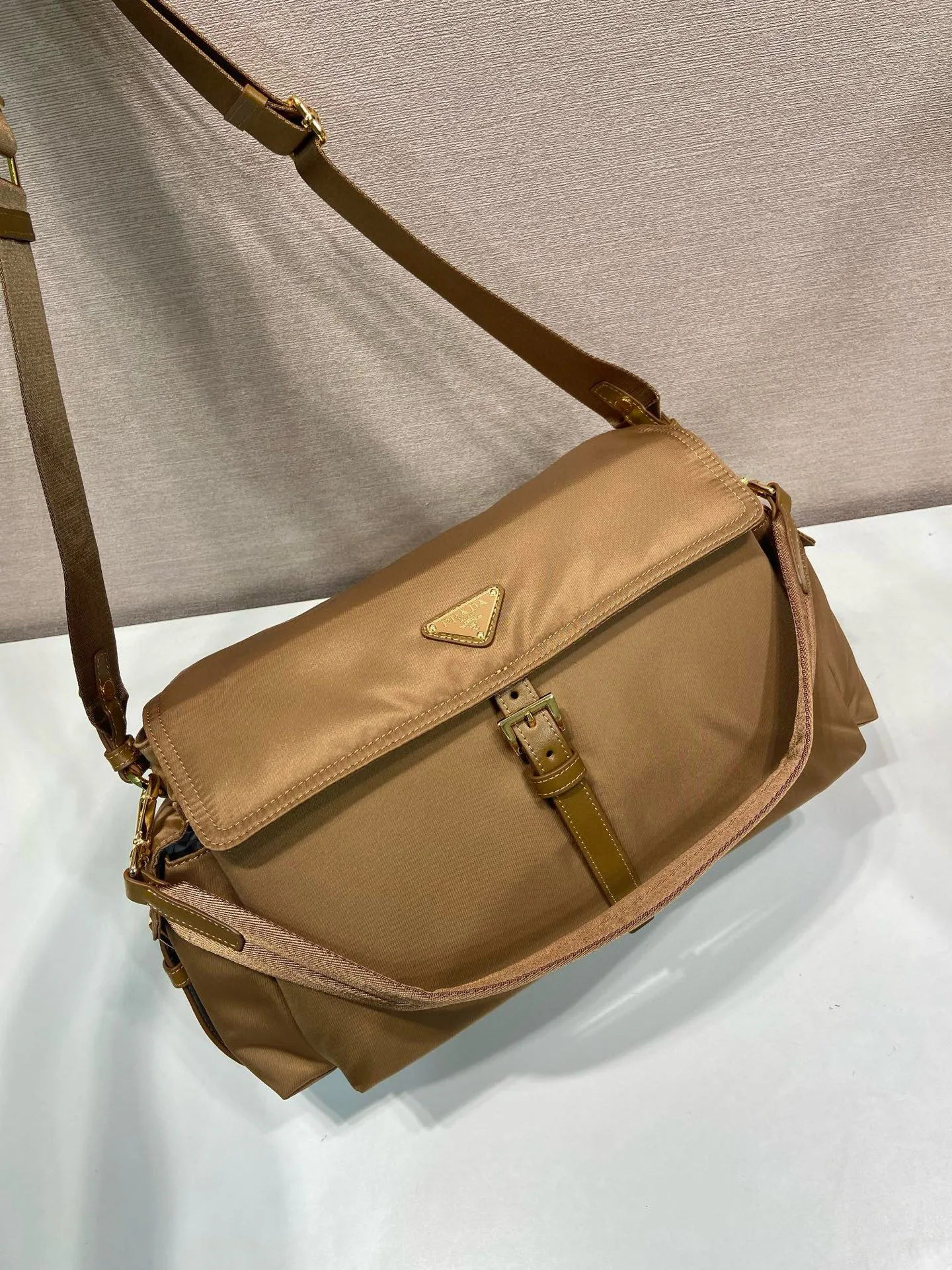 Сумки На Ремне Женские Prada 9650651