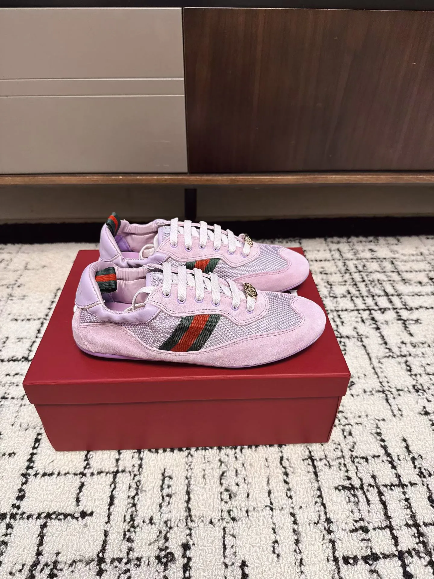 Кроссовки Женские Gucci 736014