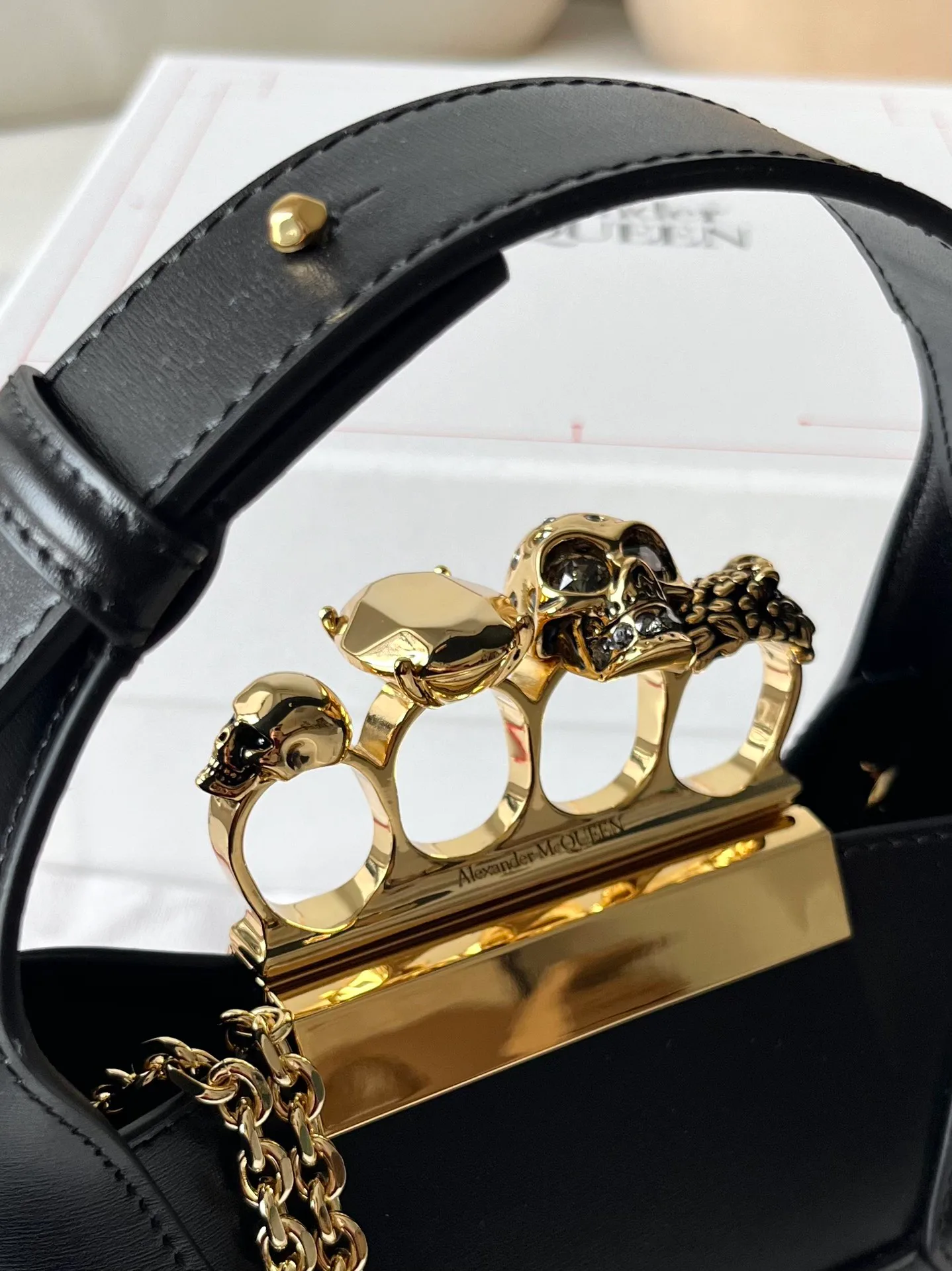 Сумки На Ремне Женские Alexander Mcqueen 11472516