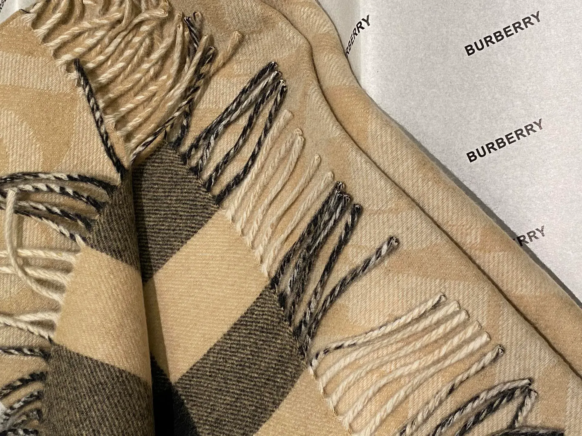 Шарфы Burberry 436077