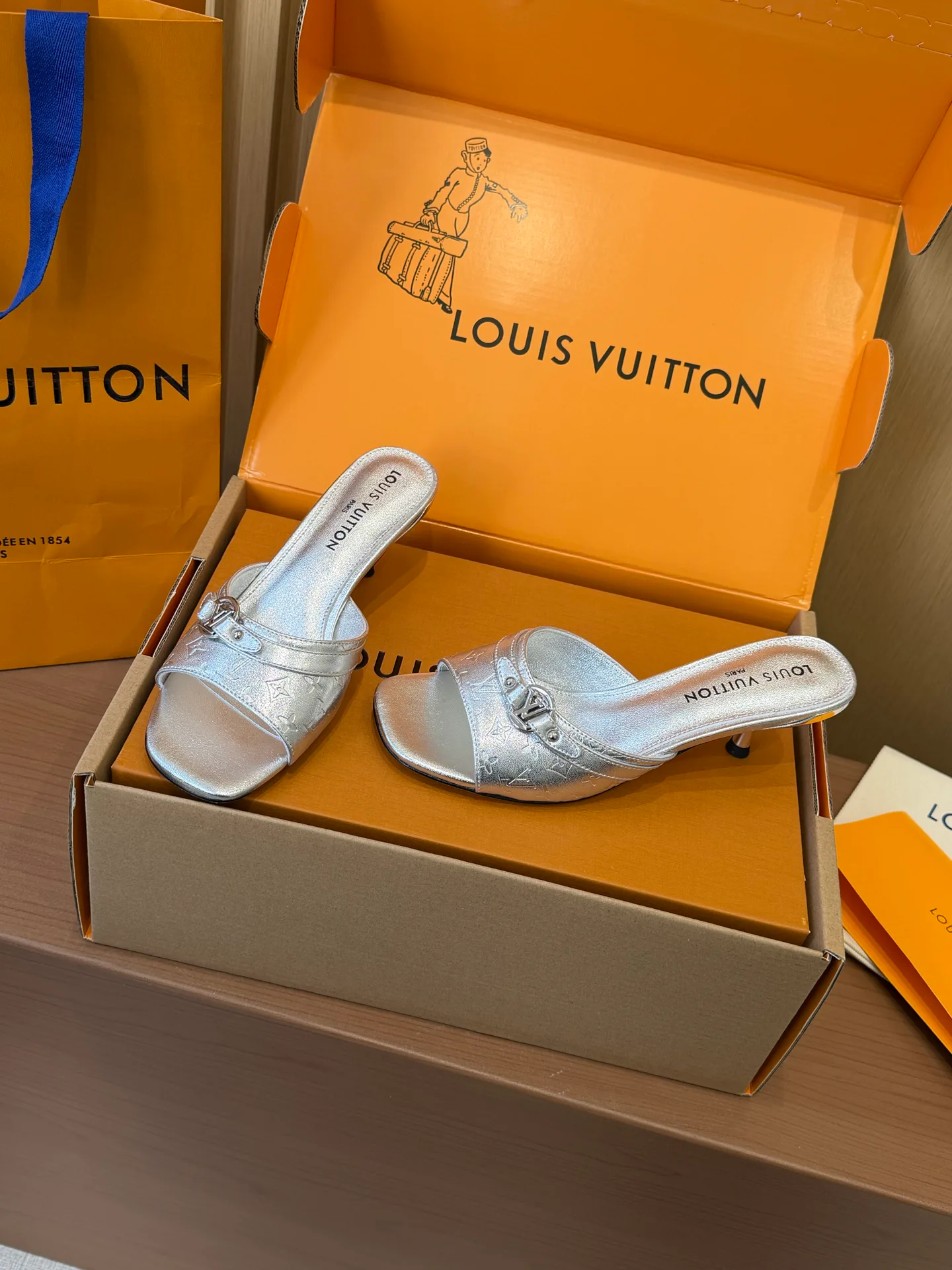 Босоножки Женские Louis Vuitton 796119