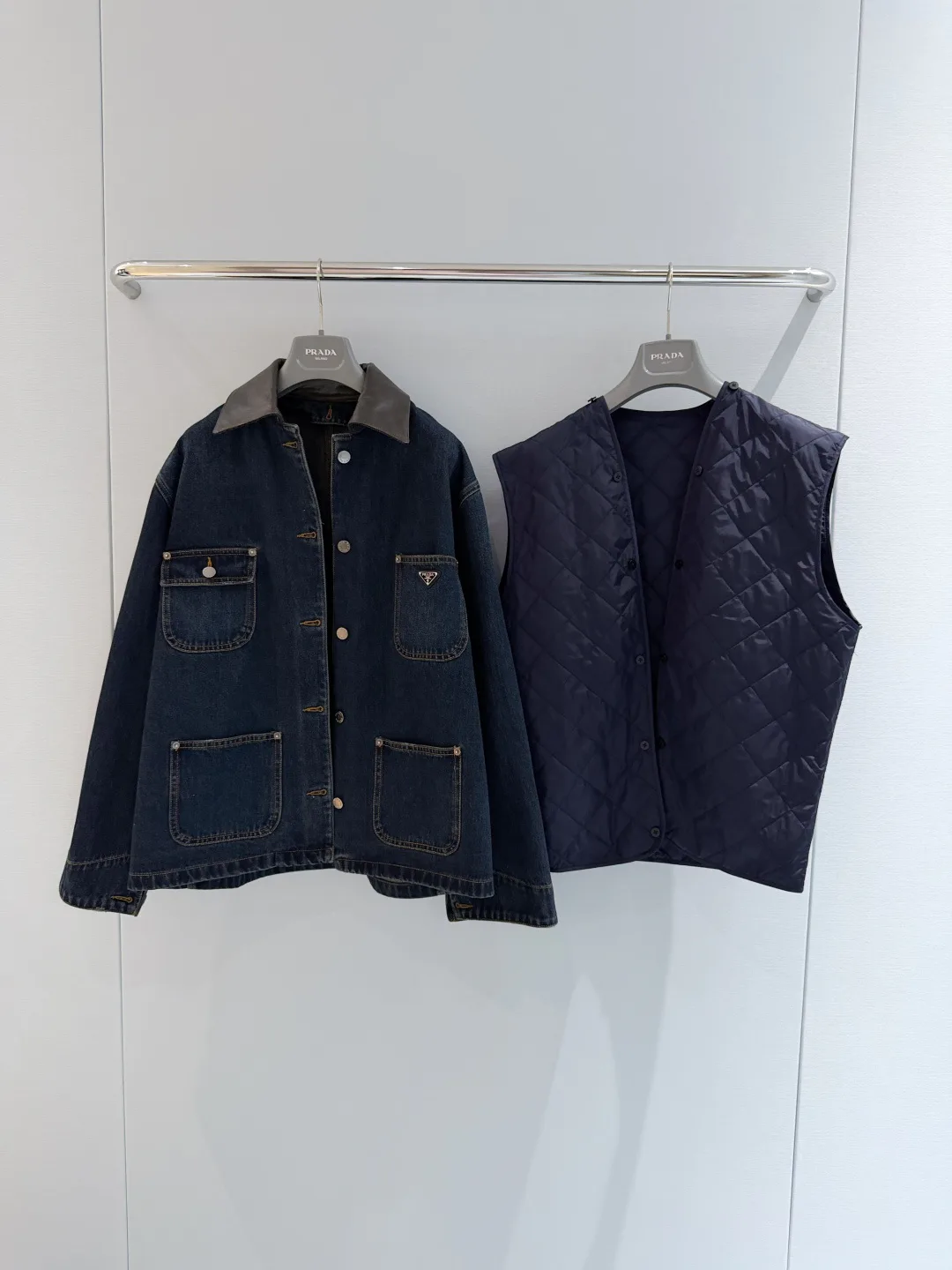 Куртки И Пуховики Женские Prada 18185065