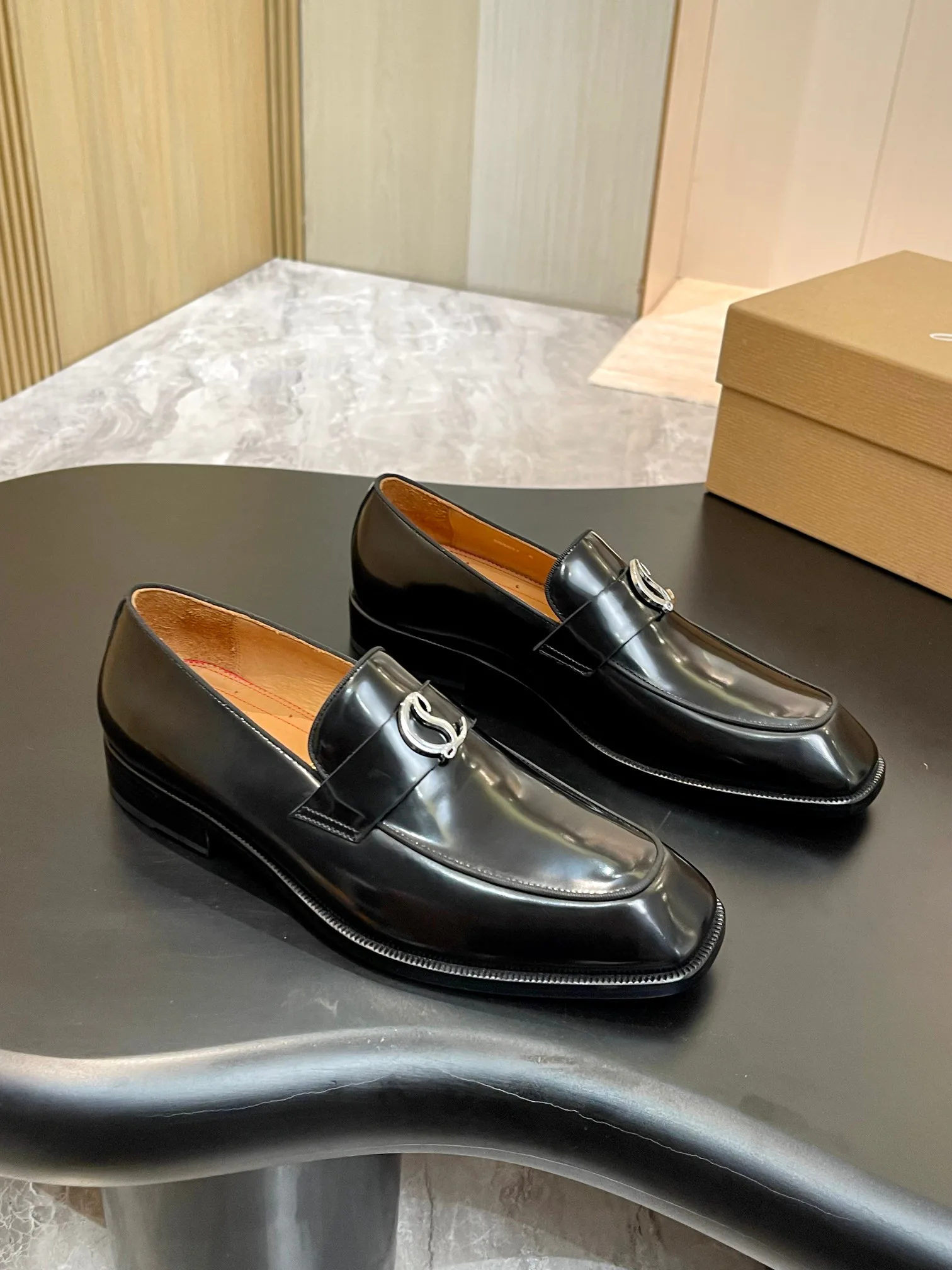 Лоферы И Туфли Мужские Christian Louboutin 18119112