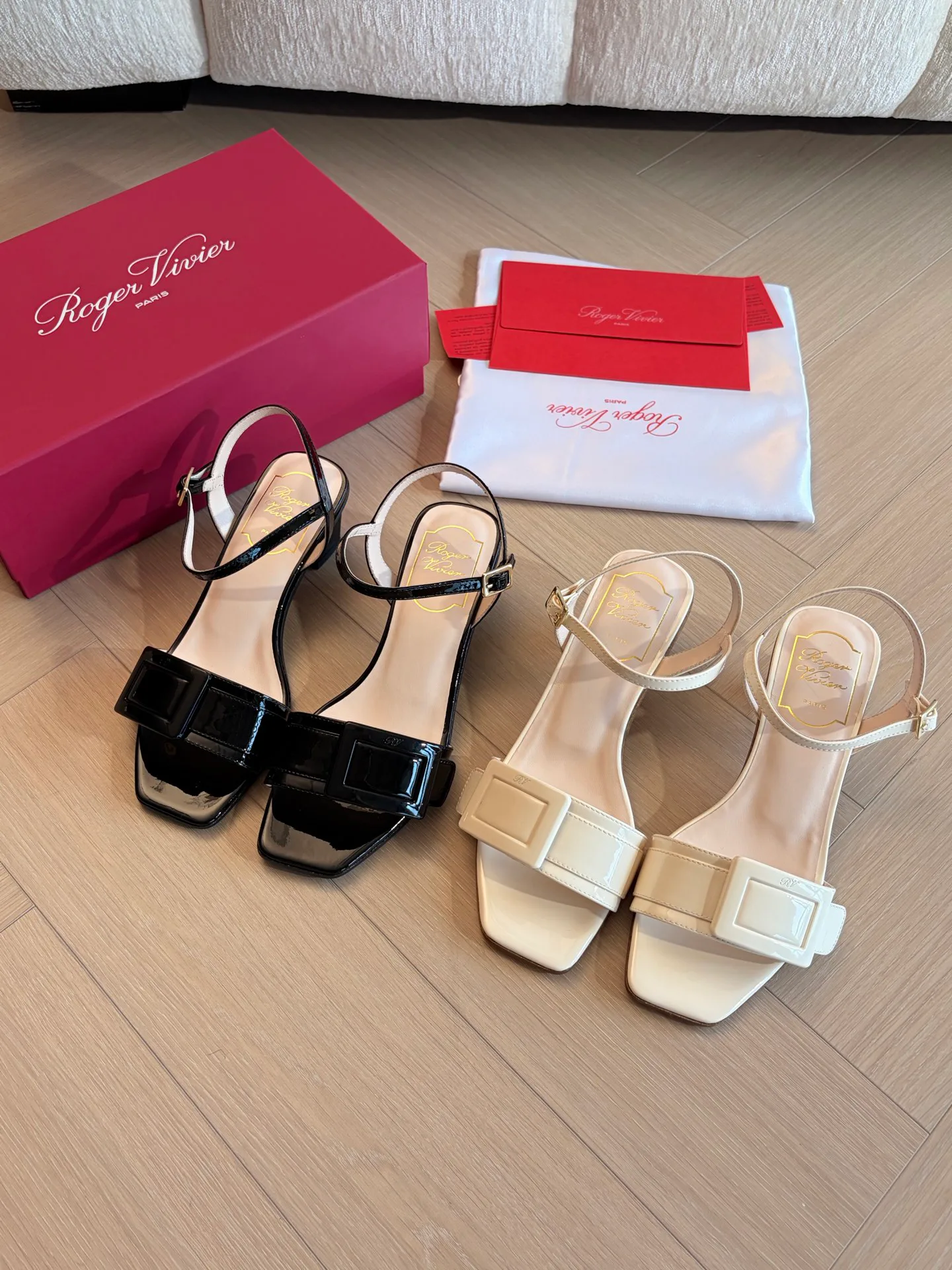 Босоножки Женские Roger Vivier 17321457