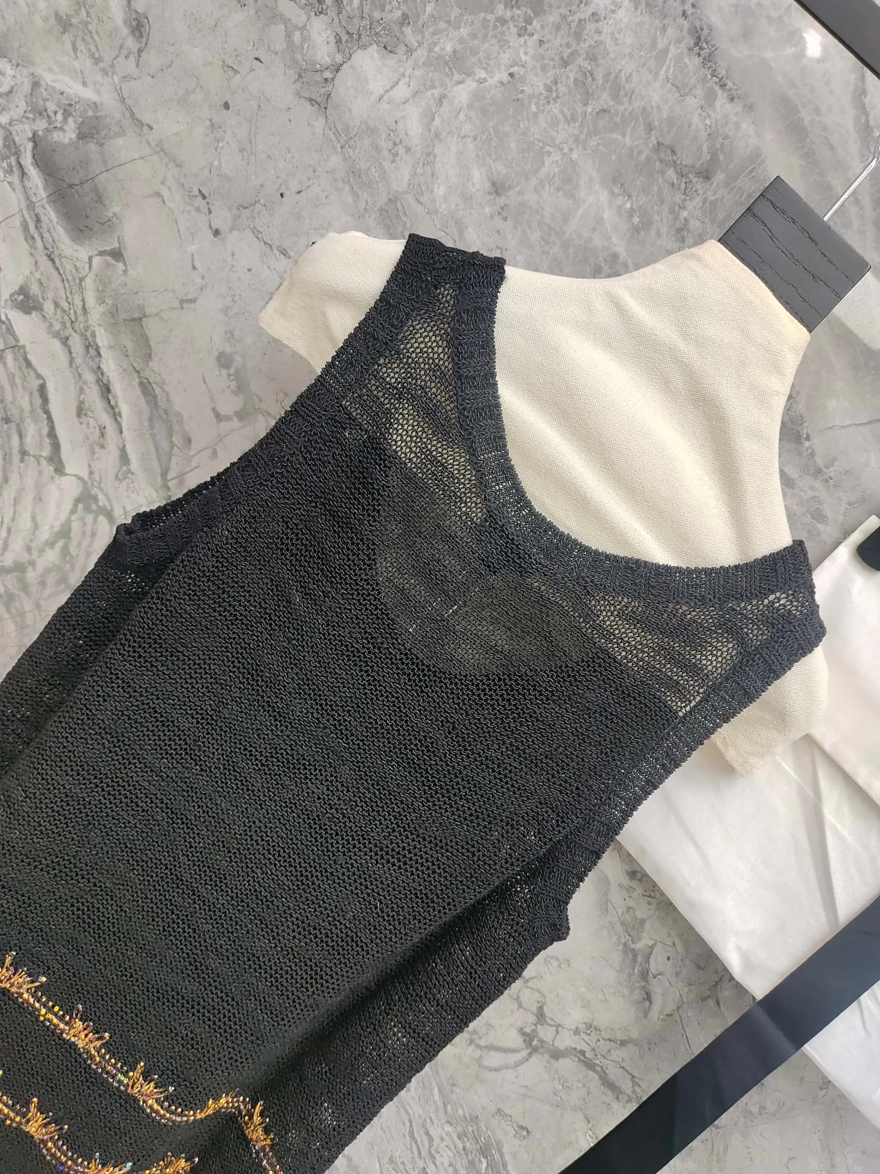 Жилеты Женские Chanel 9622296