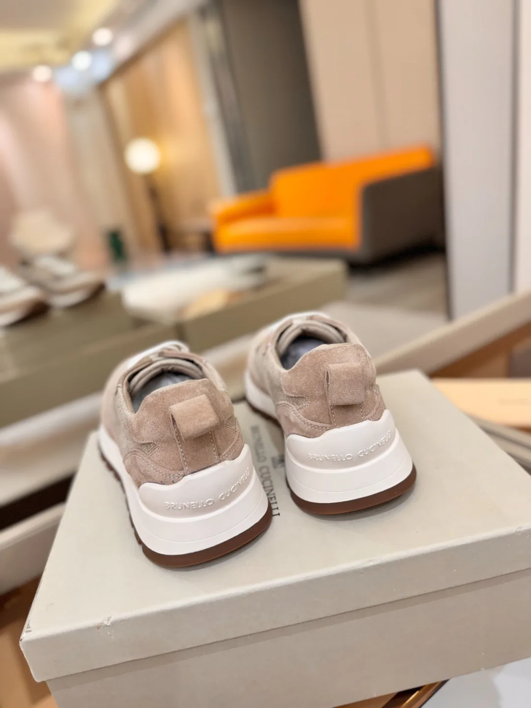 Кроссовки Женские Brunello Cucinelli 18813024