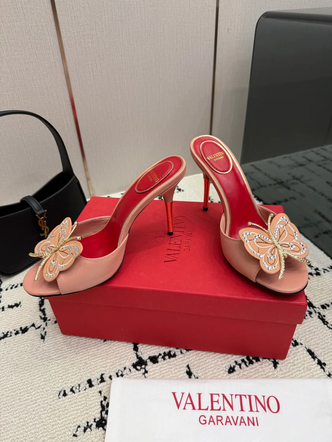 Босоножки Женские Valentino 18049034