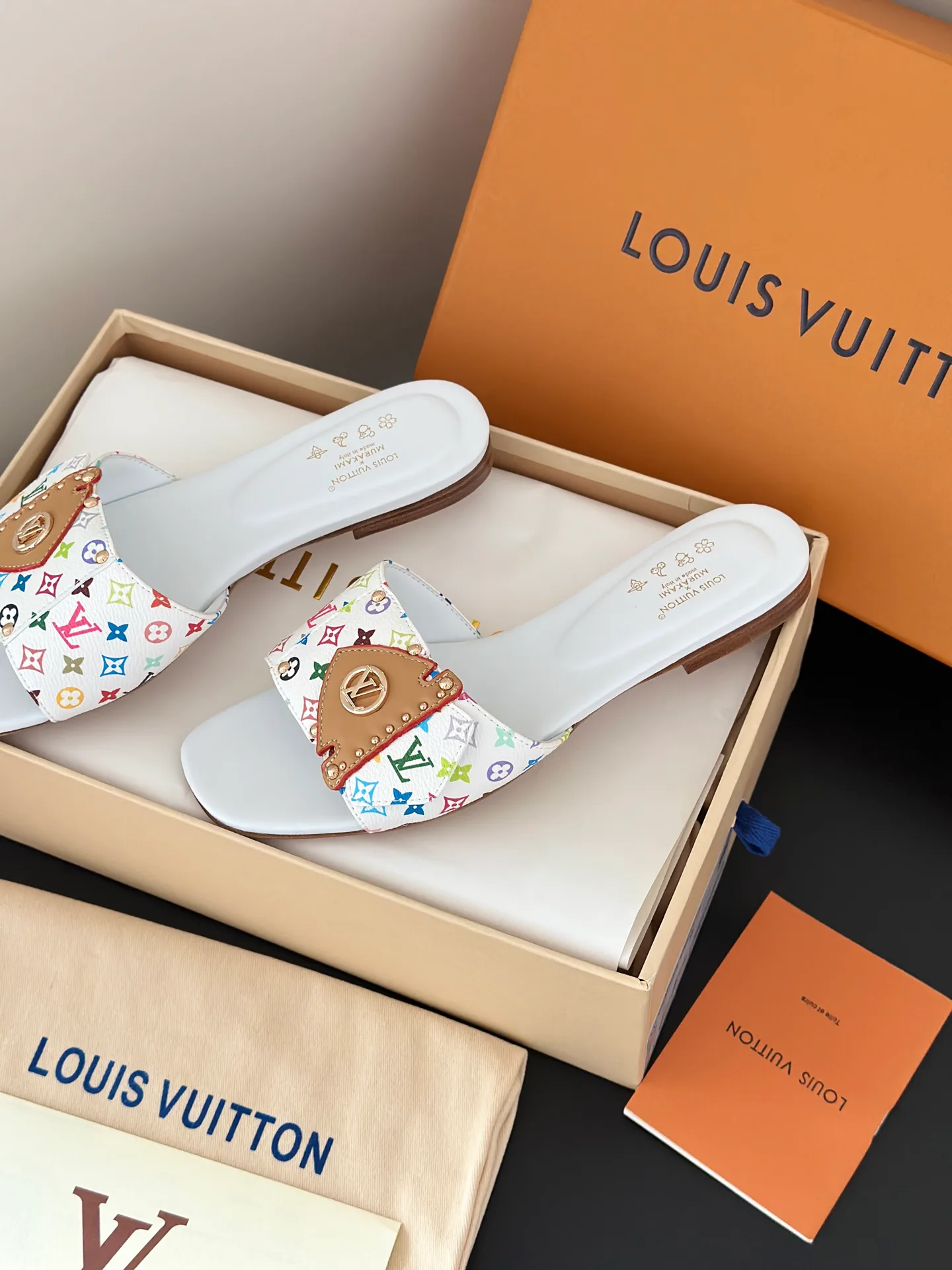 Шлепанцы Женские Louis Vuitton 12798331