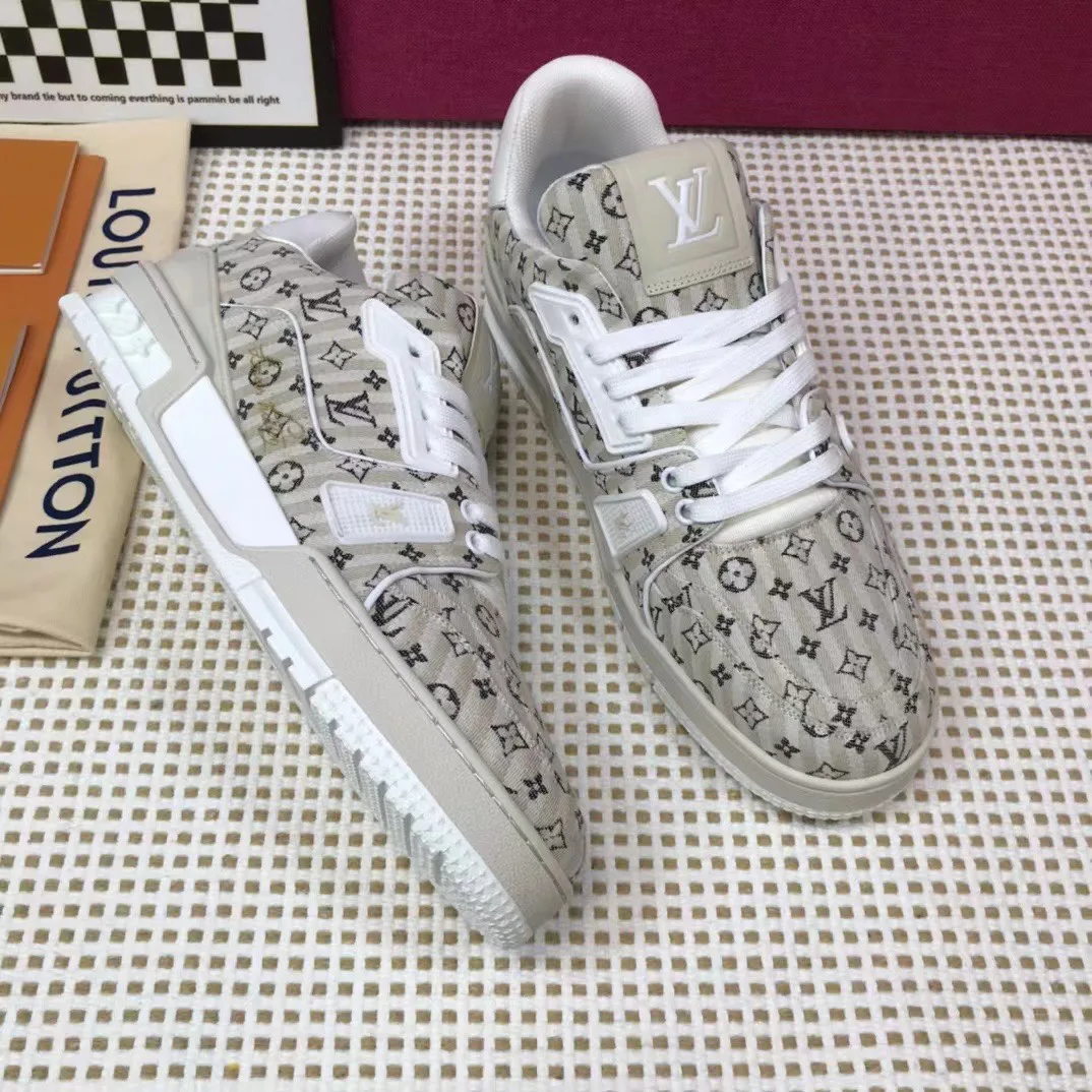 Кроссовки Женские Louis Vuitton 1974753