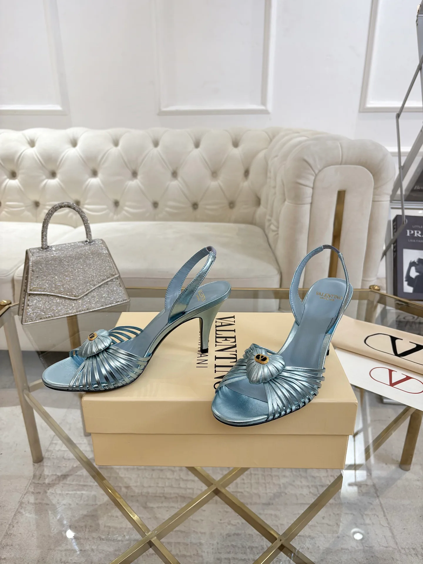Босоножки Женские Valentino 18135272