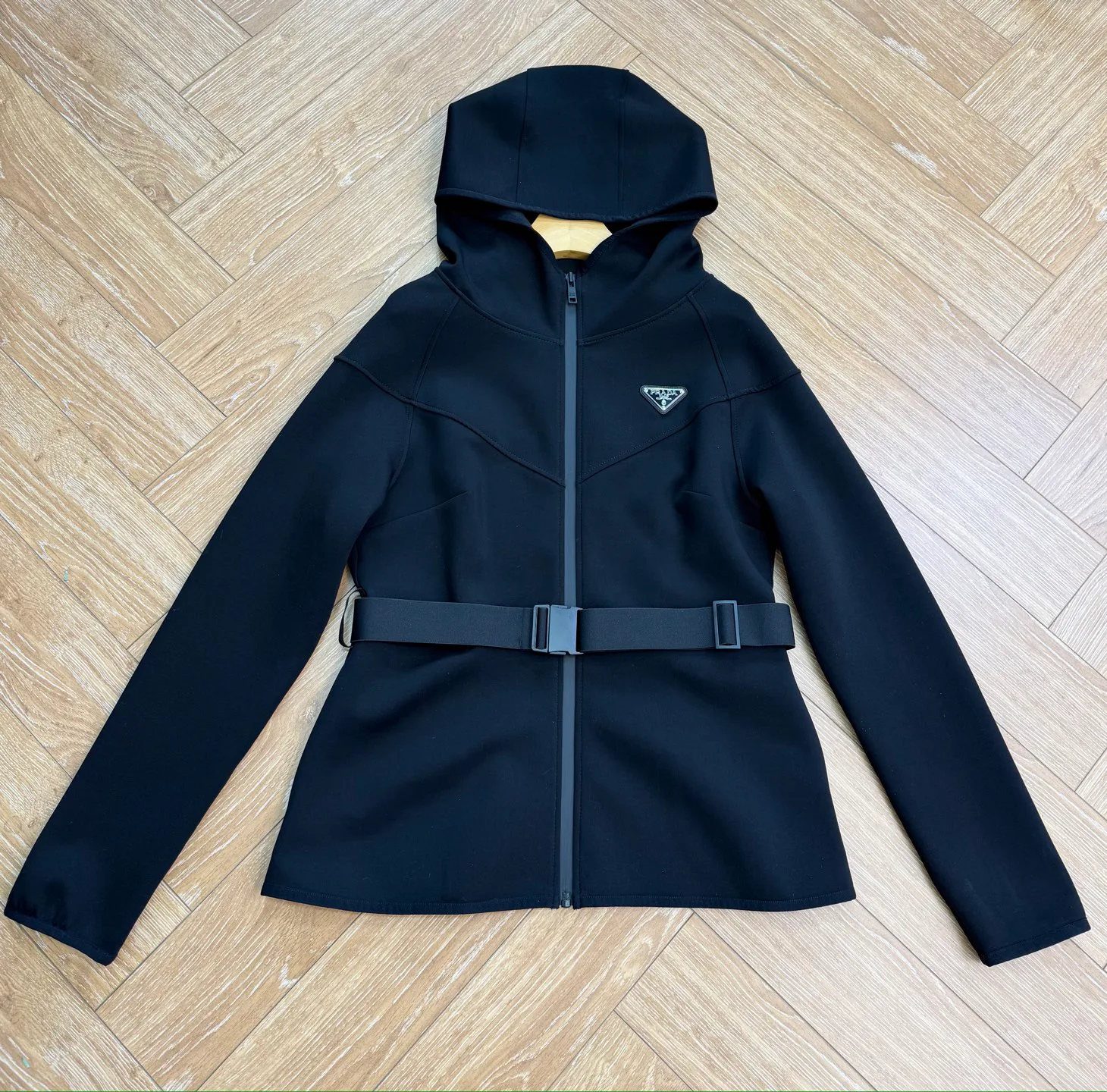 Куртки И Пуховики Женские Prada 18766878