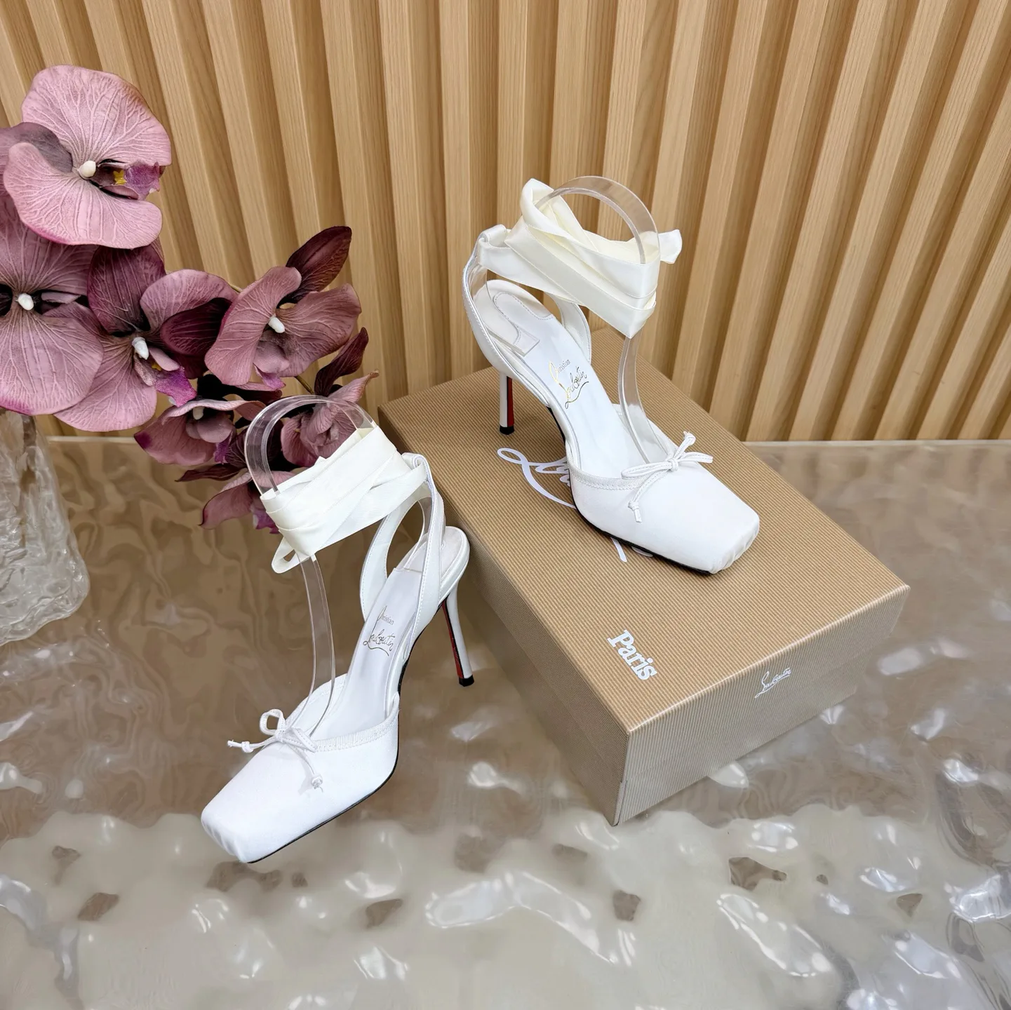 Босоножки Женские Christian Louboutin 9707824