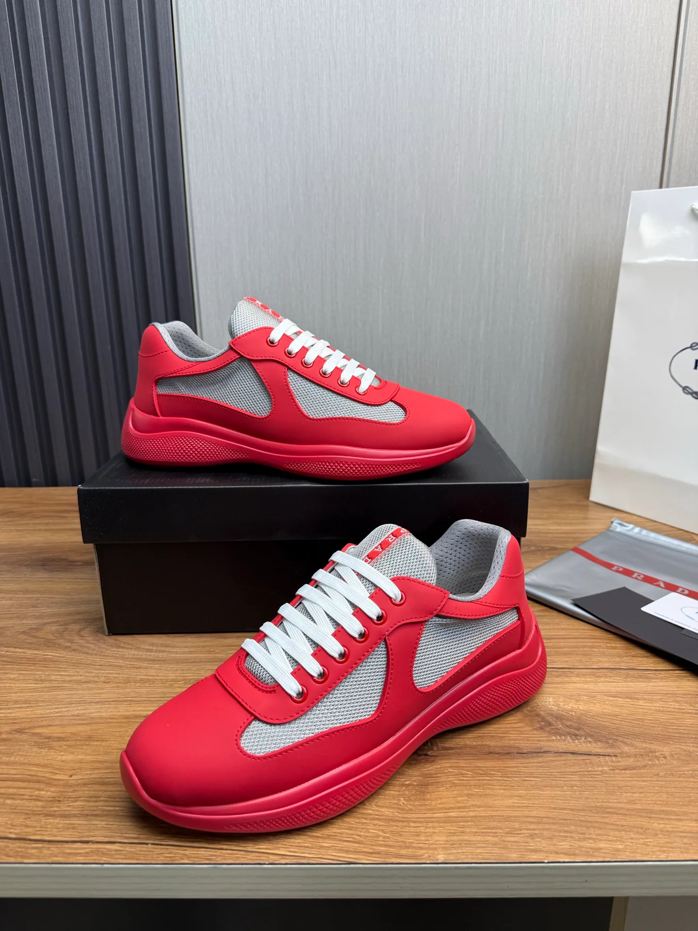 Кроссовки Женские Prada 1261595