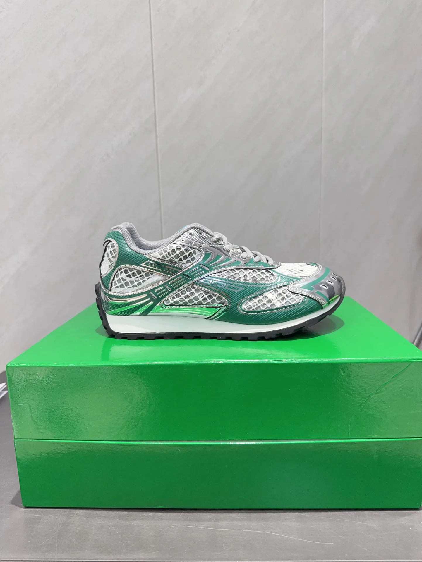 Кроссовки Женские Bottega Veneta 11400552