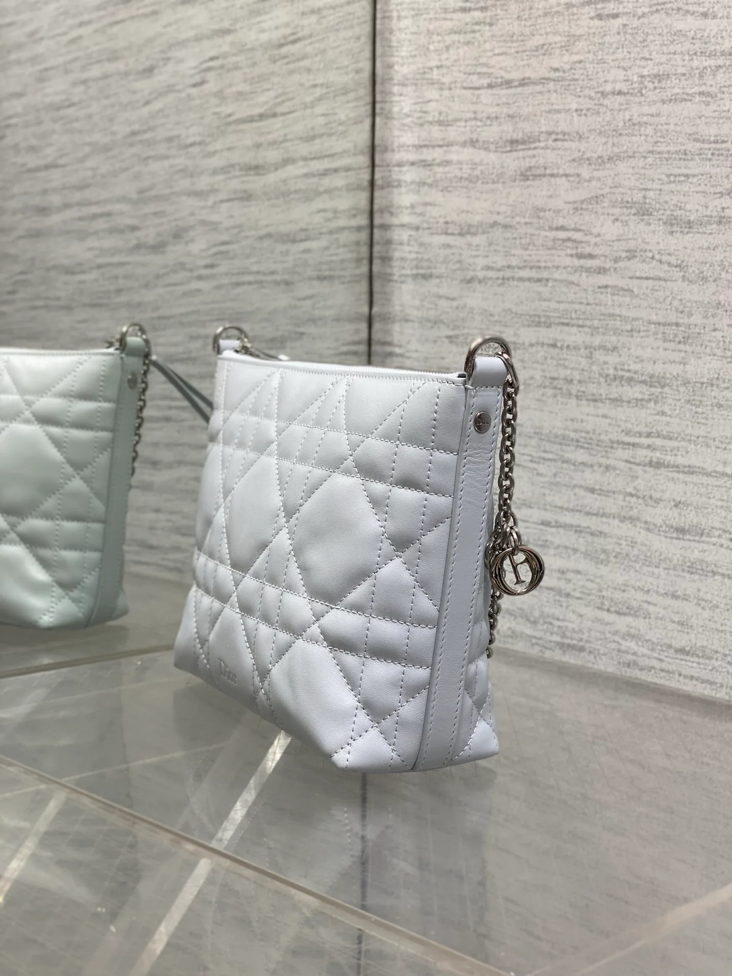 Классические Сумки Женские Christian Dior 17629529