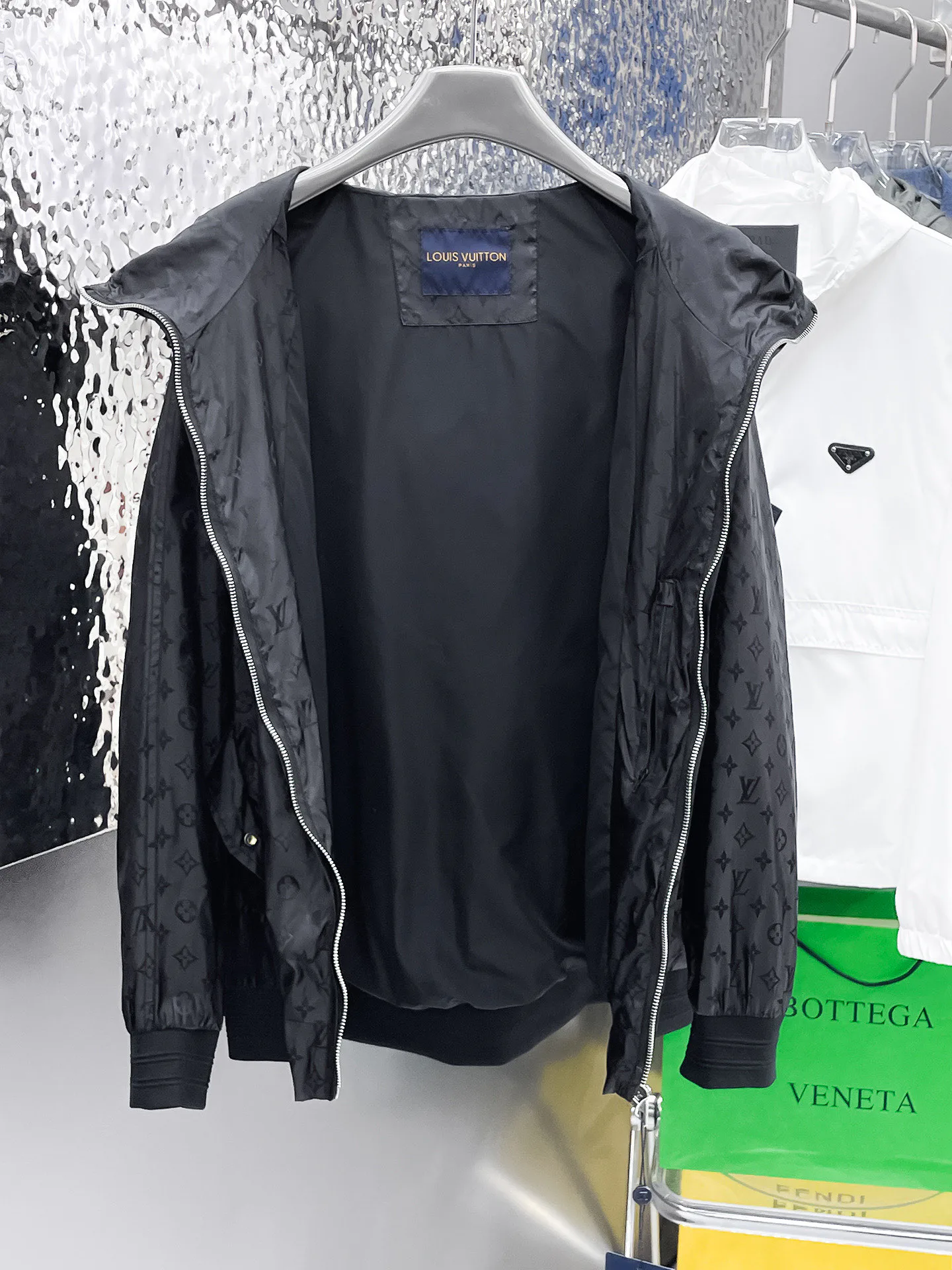 Куртки И Пуховики Мужские Louis Vuitton 9352365