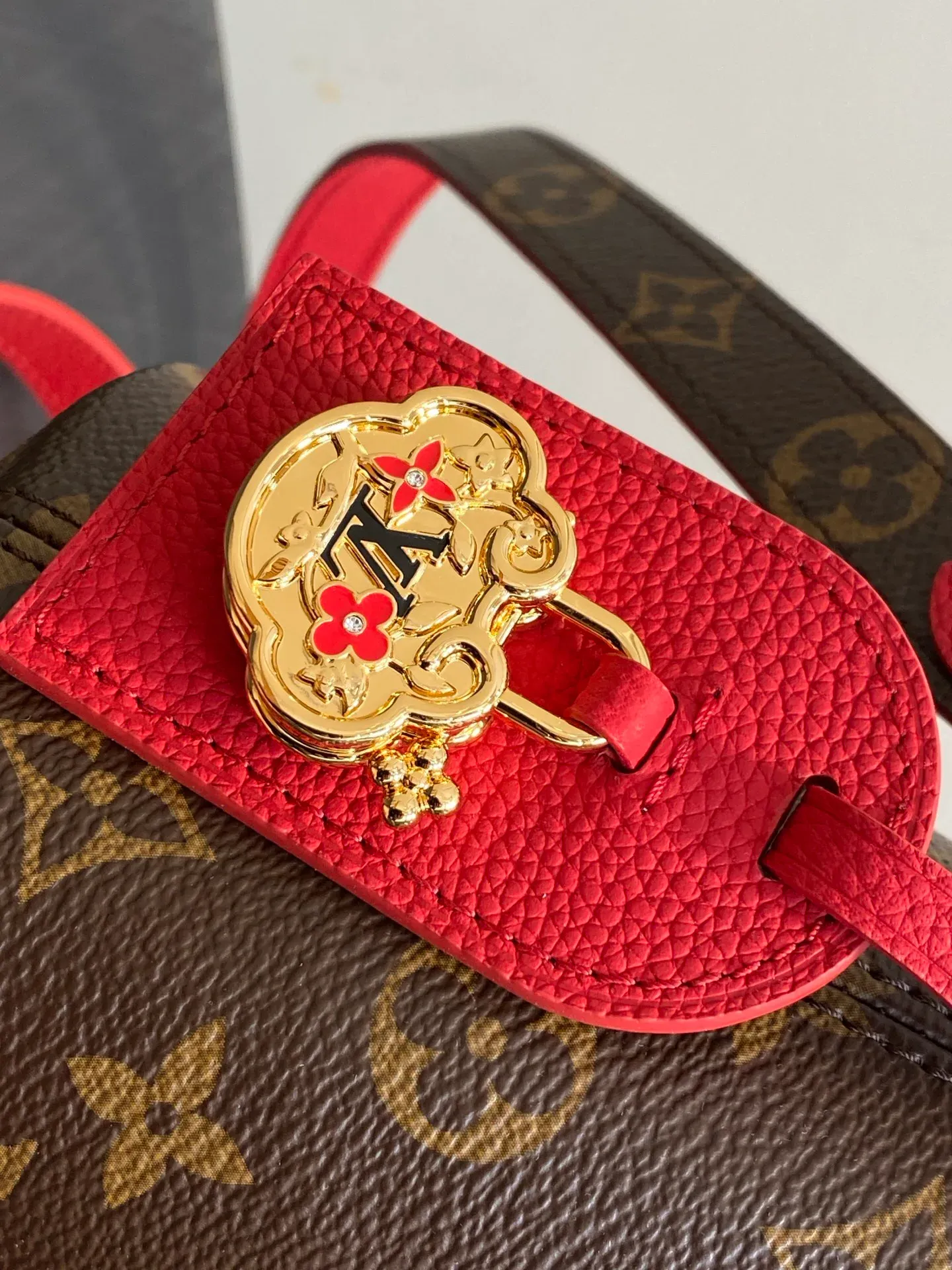 Классические Сумки Женские Louis Vuitton 2642232