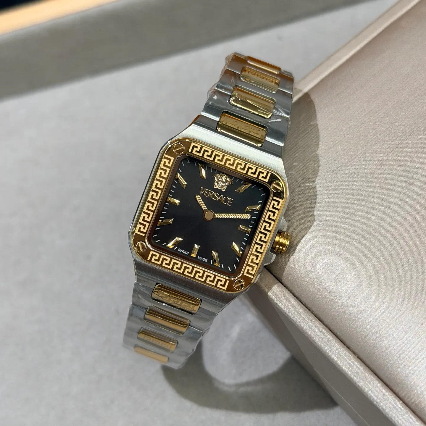 Часы Женские Versace 17813610