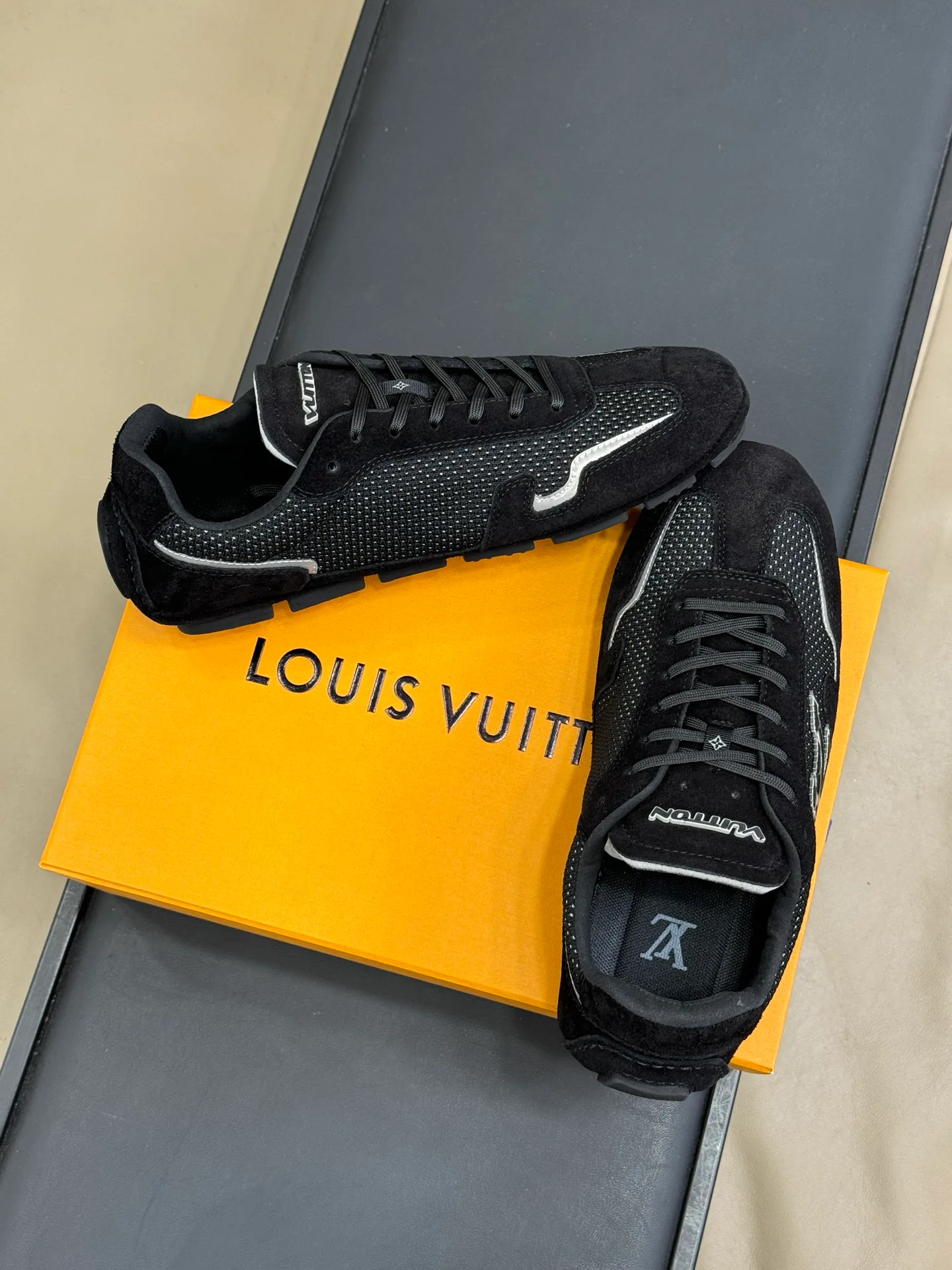 Кроссовки Мужские Louis Vuitton 48641