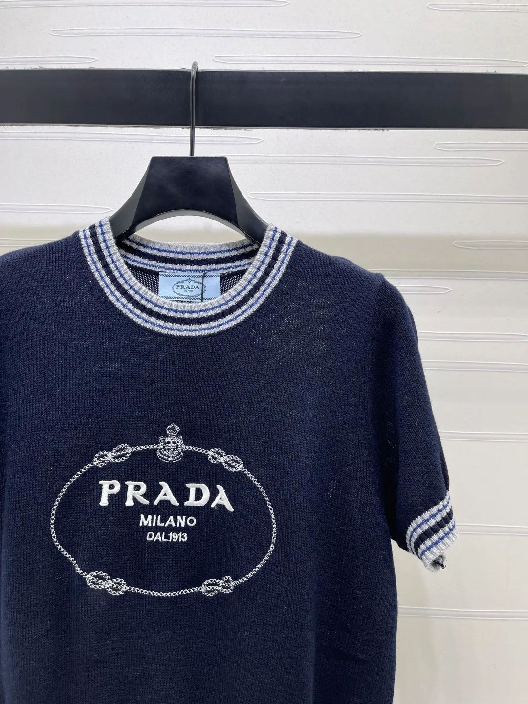 Футболки Женские Prada 17612803