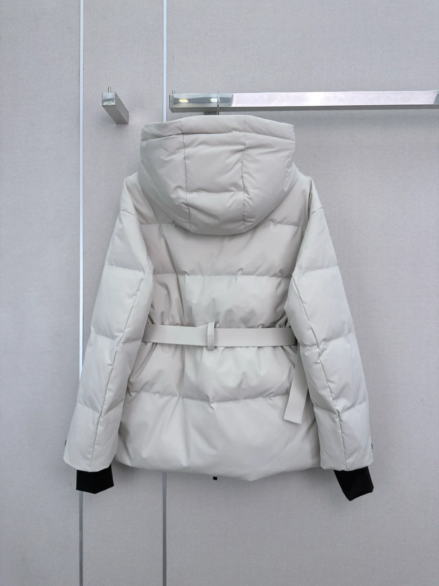 Куртки И Пуховики Женские Prada 18023491