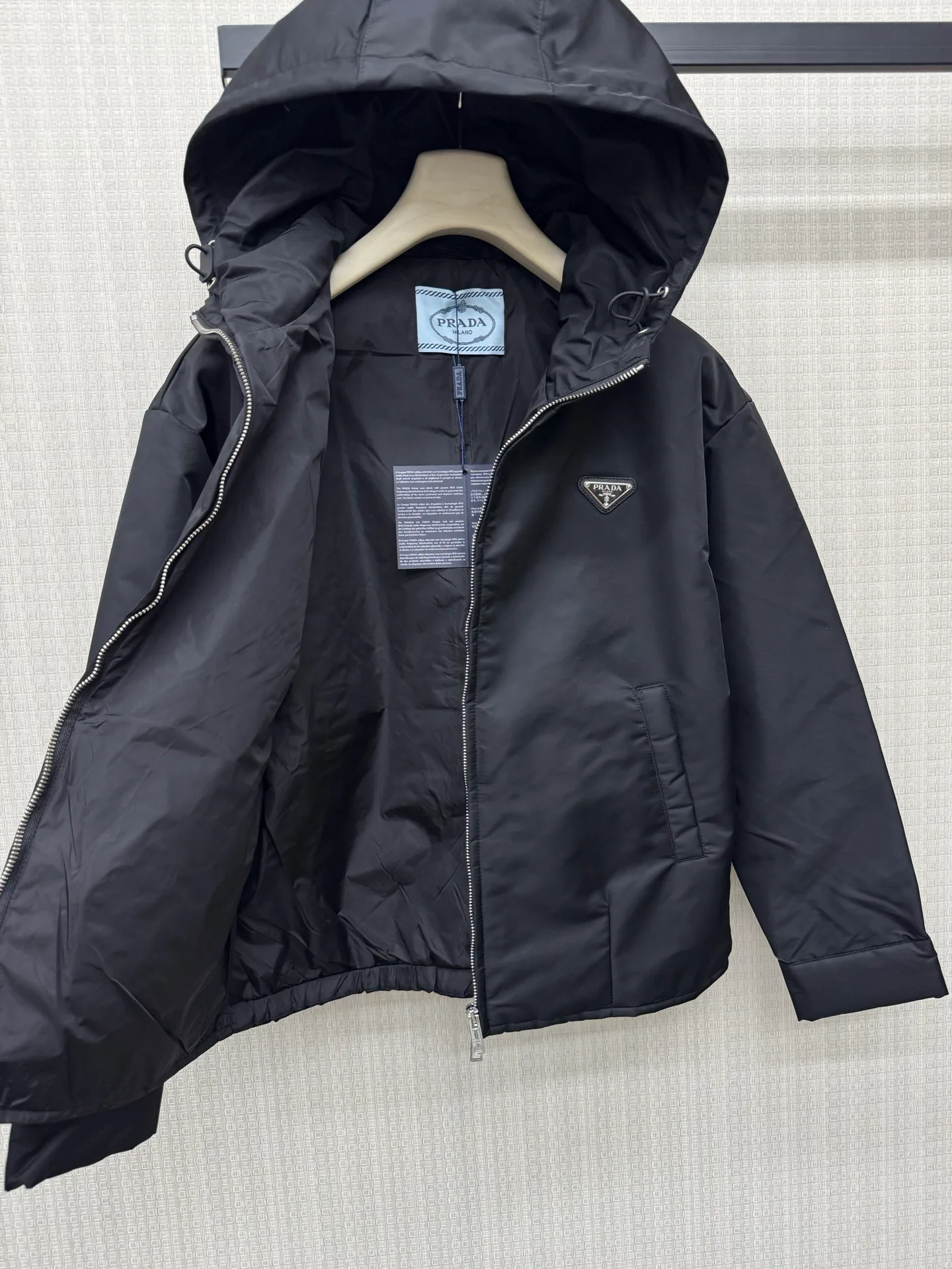 Куртки И Пуховики Женские Prada 18204533