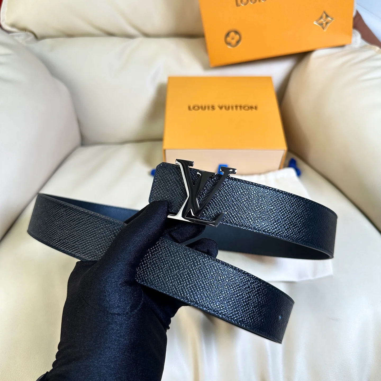 Ремни Louis Vuitton 11248619