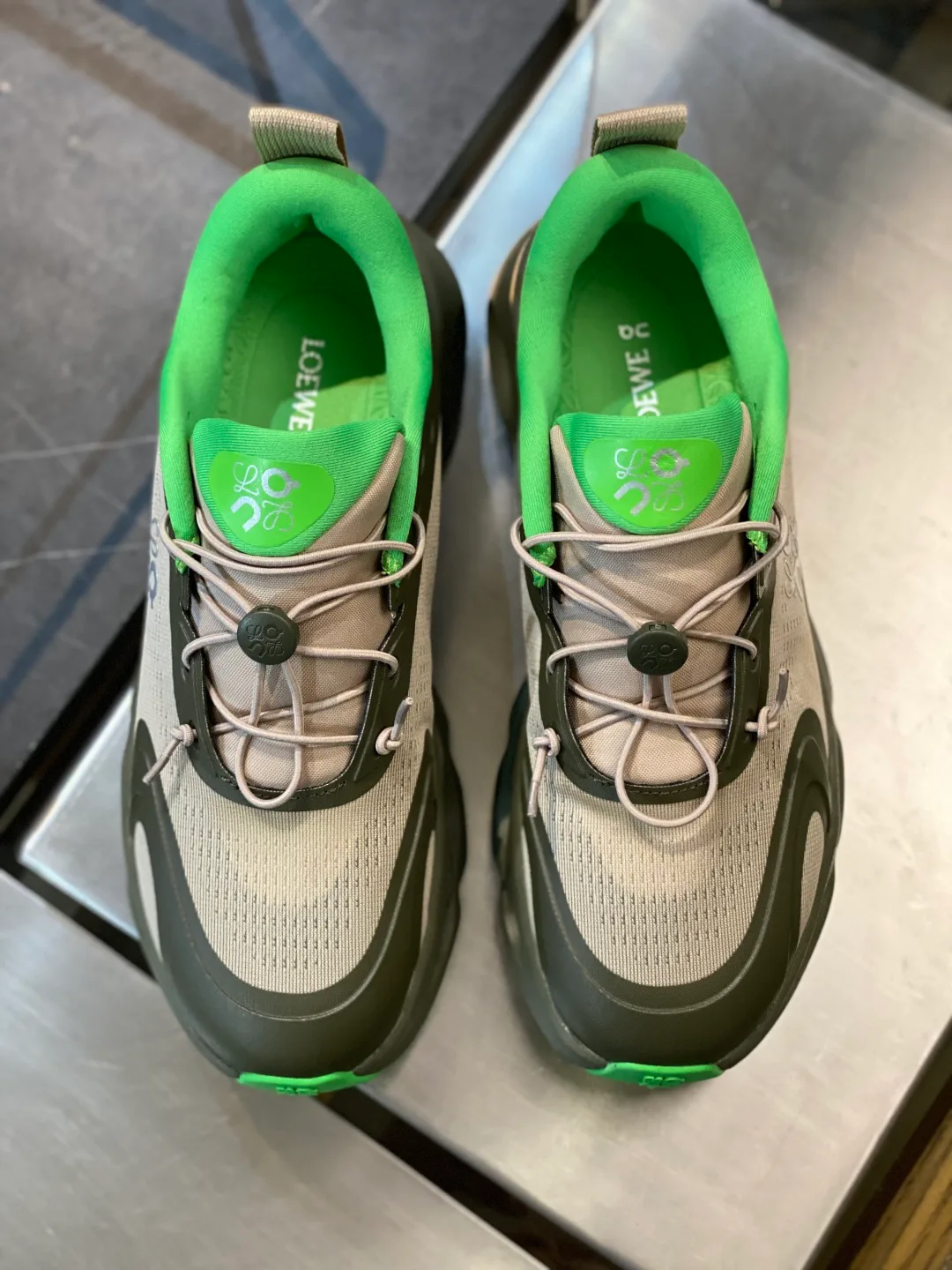 Кроссовки Женские Loewe 386640